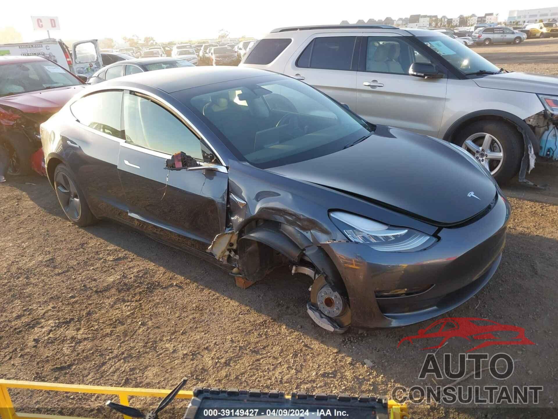 TESLA MODEL 3 2019 - 5YJ3E1EA5KF317136