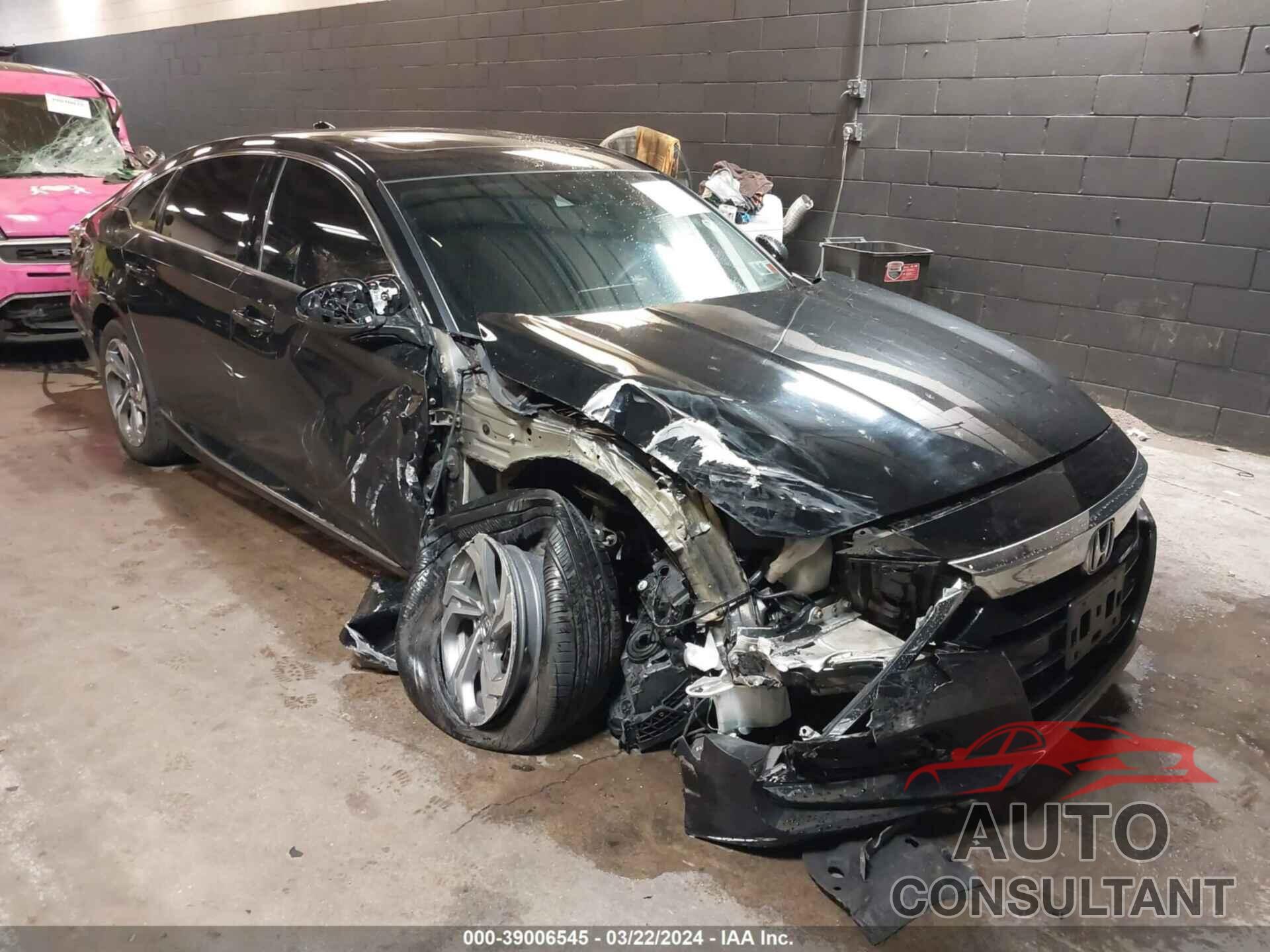 HONDA ACCORD 2018 - 1HGCV1F44JA143786