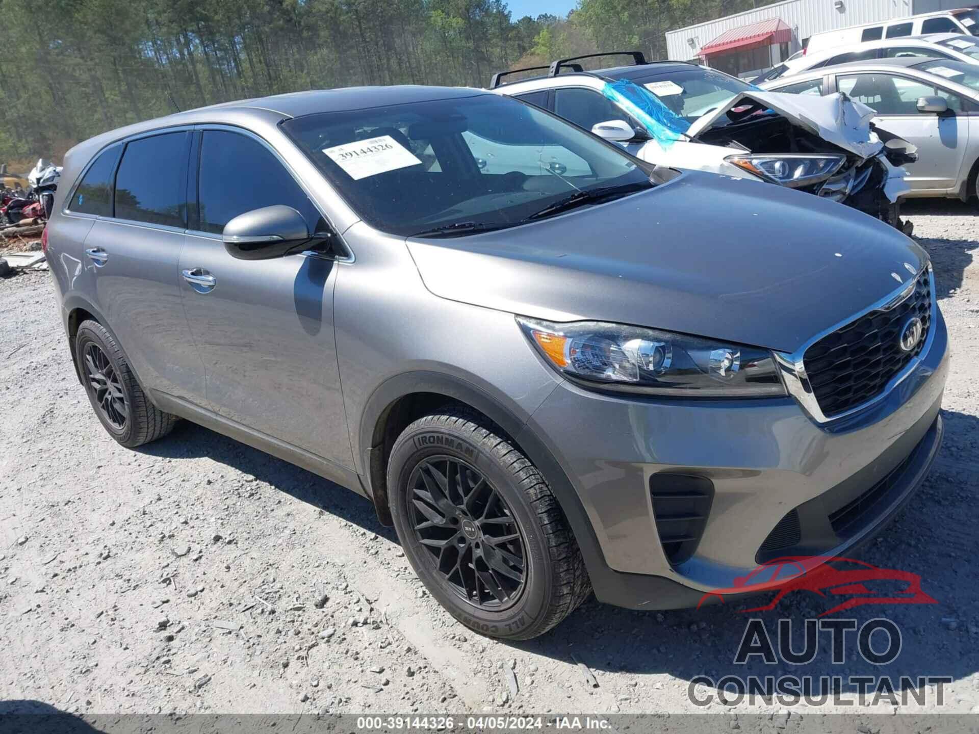 KIA SORENTO 2019 - 5XYPG4A37KG456178
