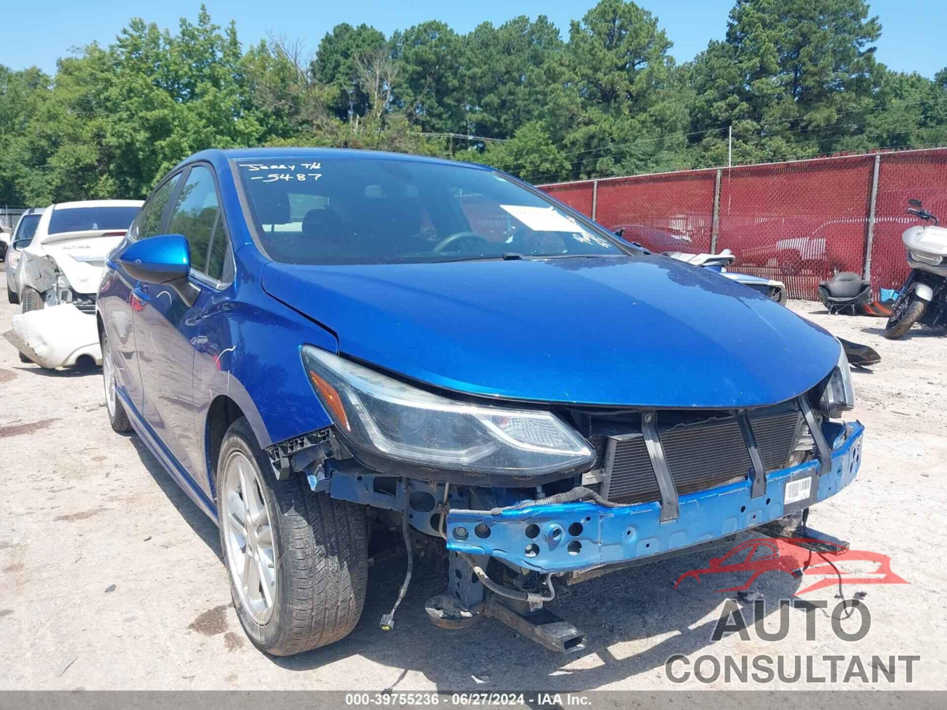 CHEVROLET CRUZE 2018 - 1G1BE5SM3J7149950