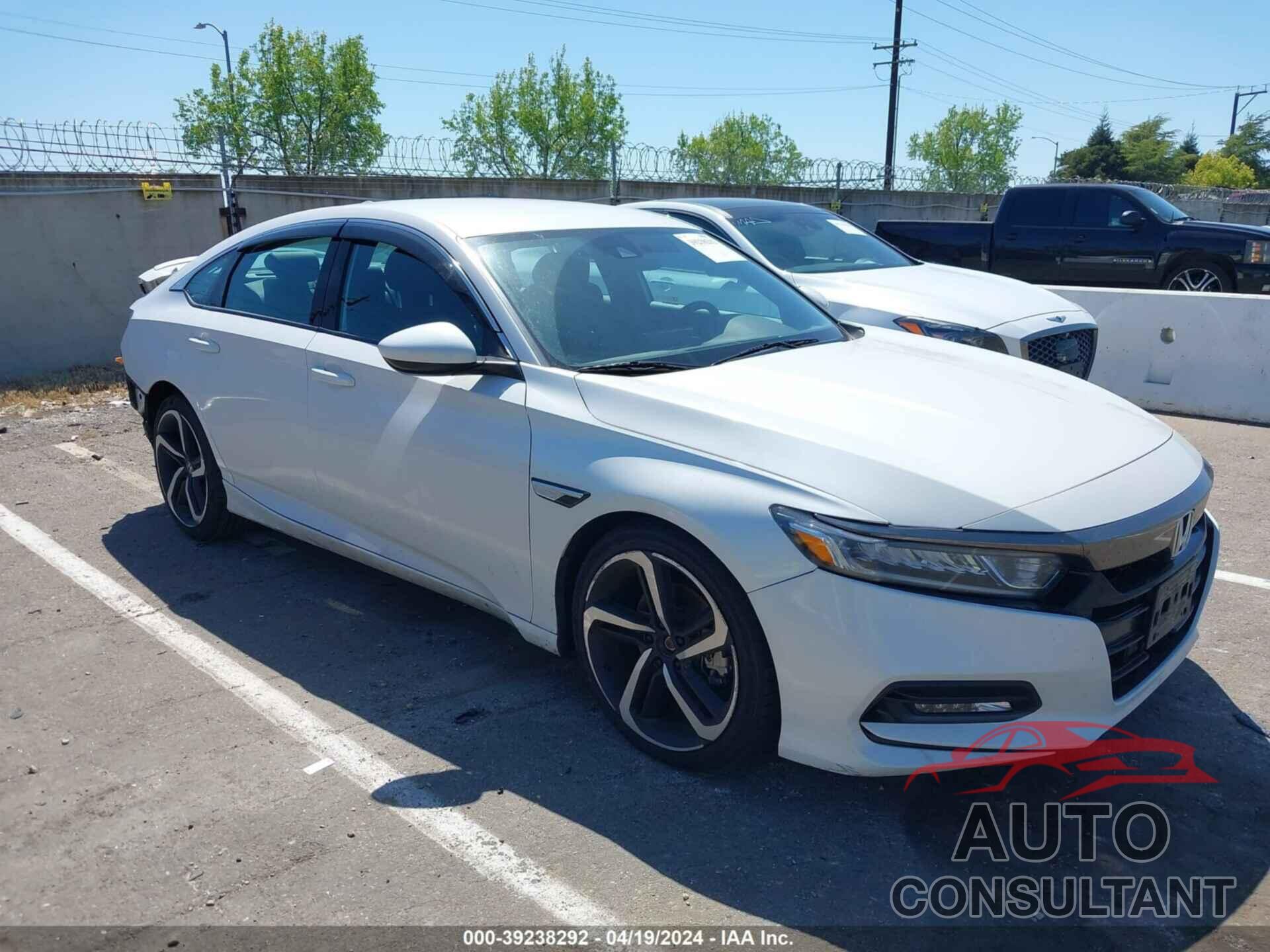 HONDA ACCORD 2018 - 1HGCV1F37JA188373