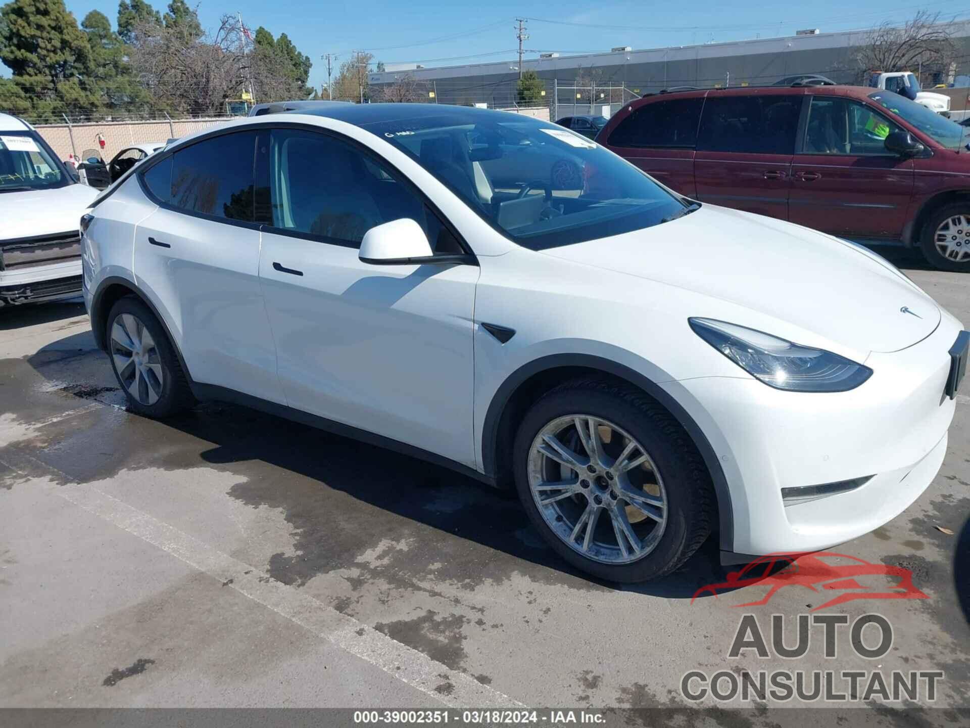 TESLA MODEL Y 2020 - 5YJYGDEE7LF054475