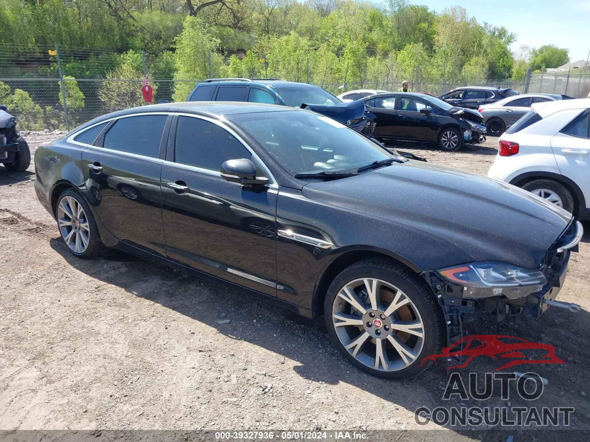JAGUAR XJ 2017 - SAJWA2G76H8W06326