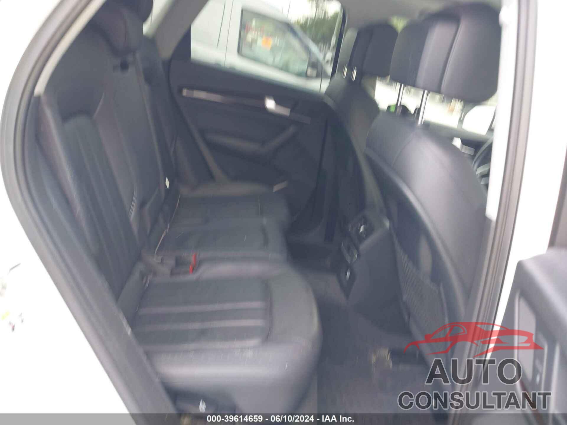 AUDI Q5 2018 - WA1ANAFY1J2018614