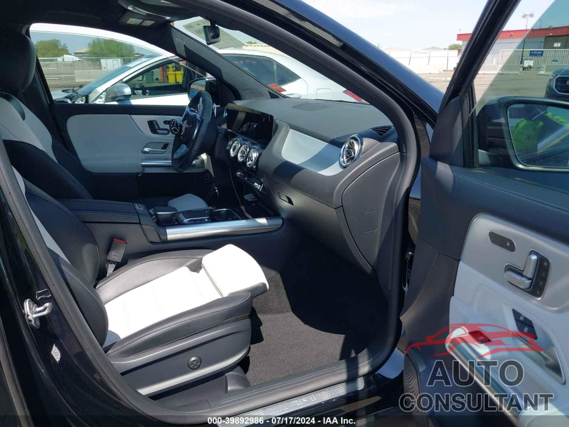 MERCEDES-BENZ AMG GLA 35 2023 - W1N4N5BB6PJ469928