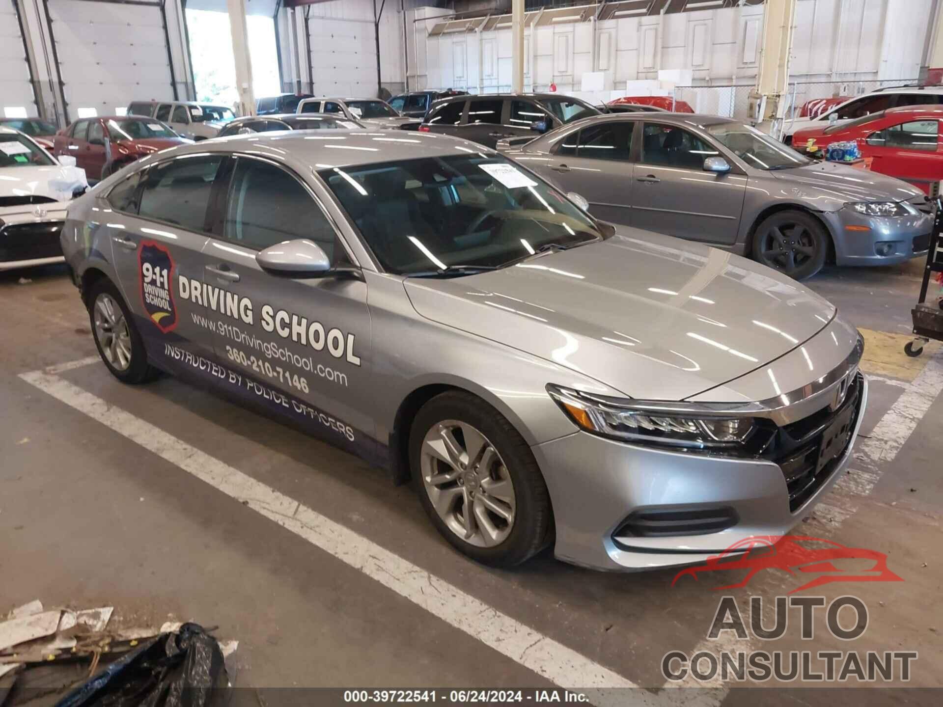 HONDA ACCORD 2018 - 1HGCV1F16JA231549