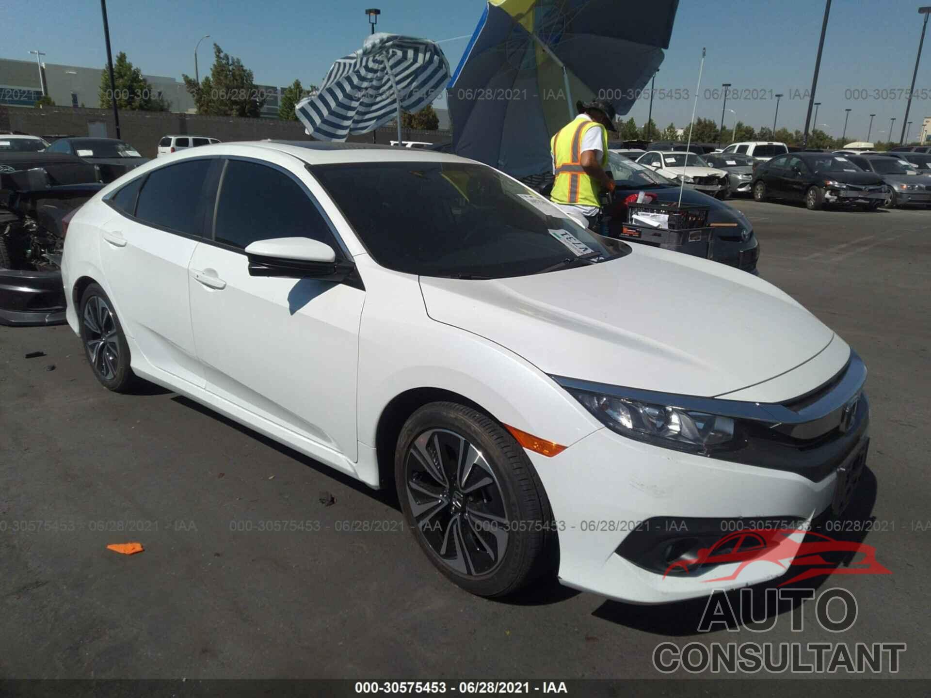 HONDA CIVIC SEDAN 2018 - JHMFC1F70JX039304