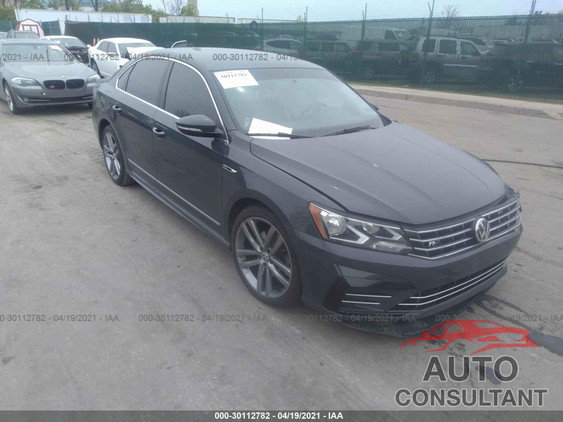 VOLKSWAGEN PASSAT 2017 - 1VWDT7A38HC041302