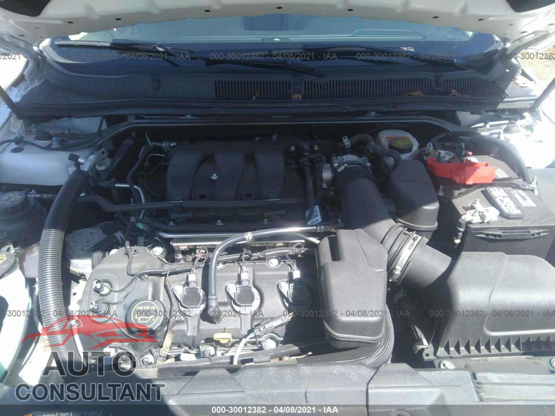 FORD TAURUS 2018 - 1FAHP2F80JG122850