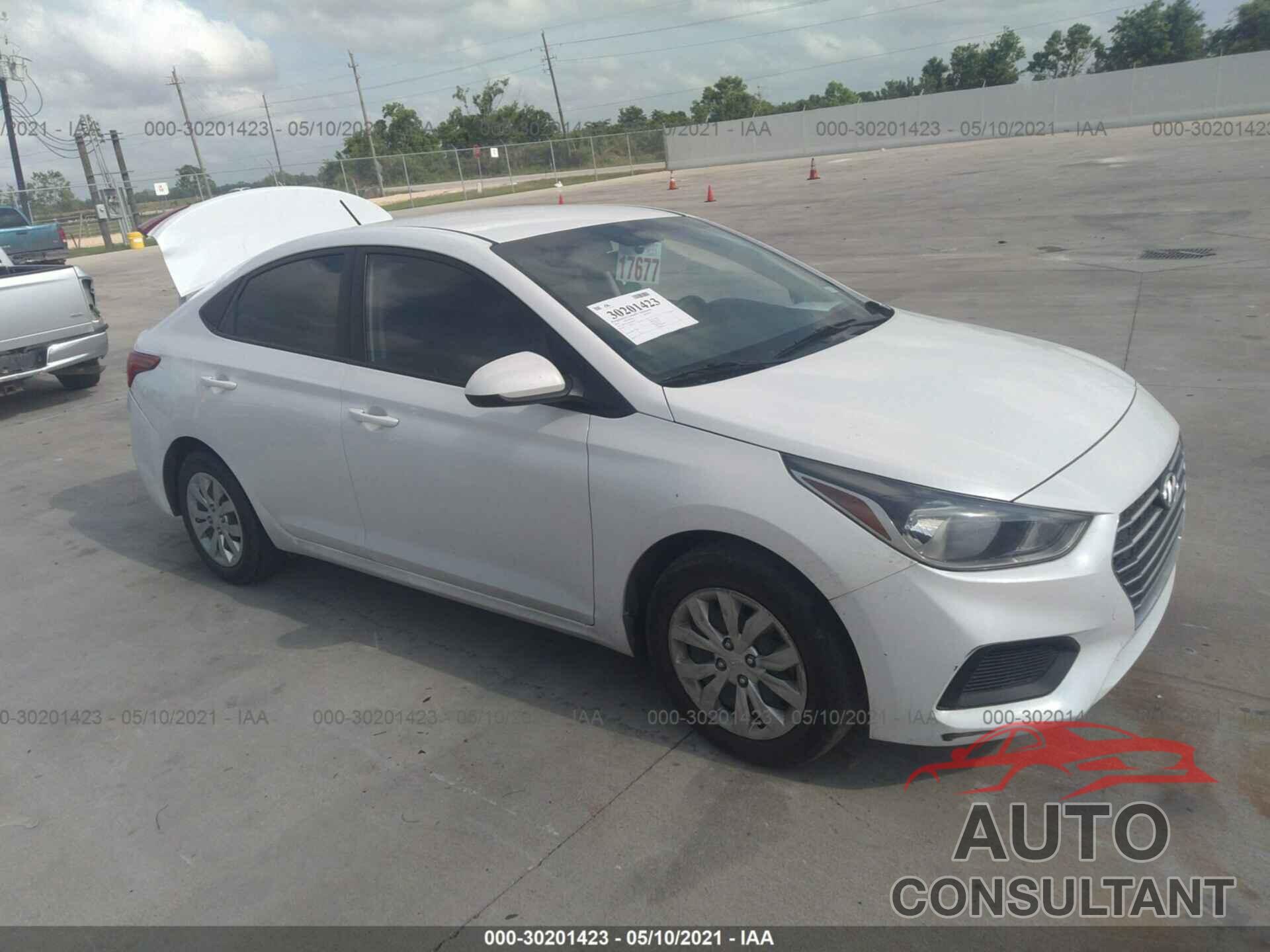 HYUNDAI ACCENT 2019 - 3KPC24A3XKE049336