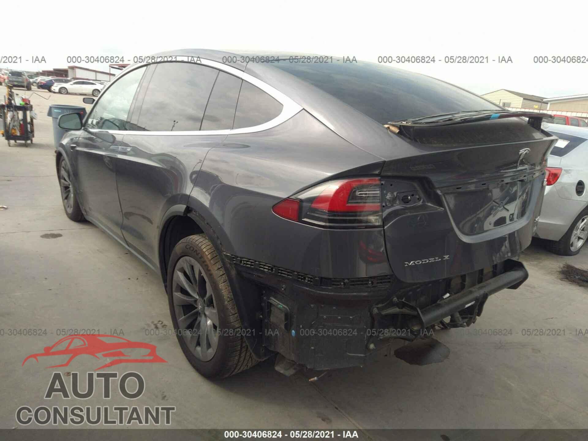 TESLA MODEL X 2018 - 5YJXCBE26JF135370