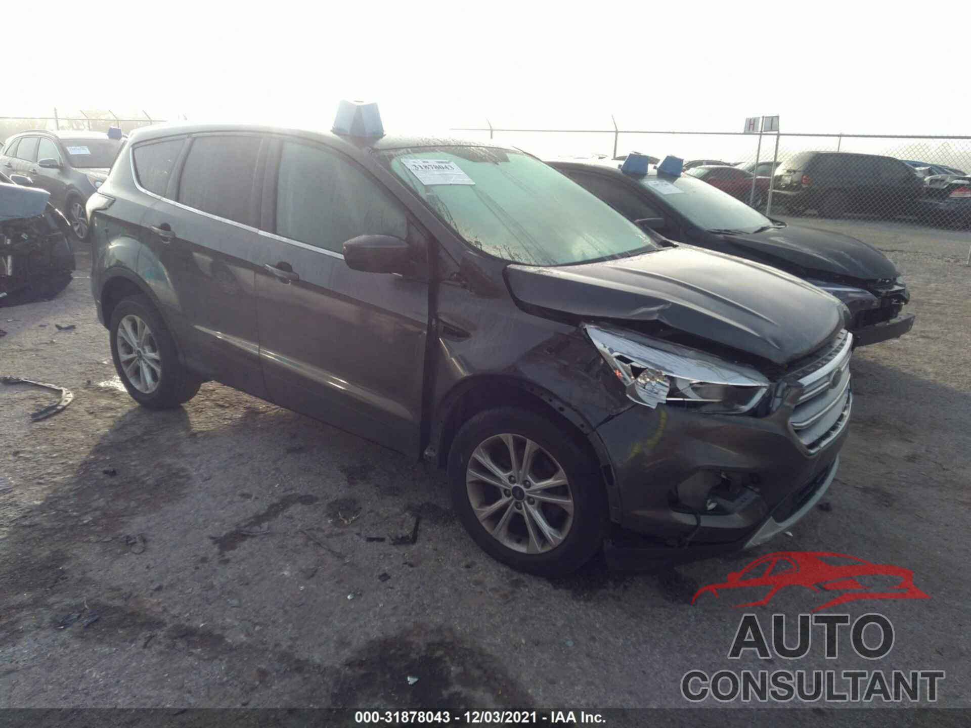 FORD ESCAPE 2017 - 1FMCU0GD8HUE53177