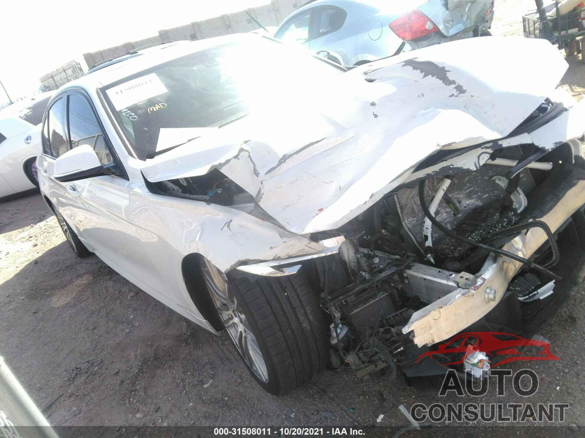 BMW 3 SERIES 2017 - WBA8B3C56HK777365
