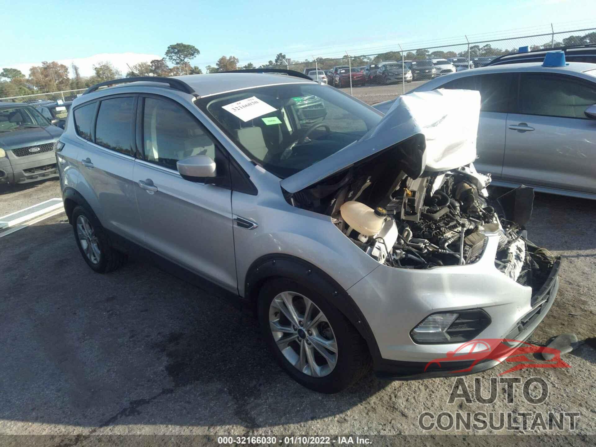FORD ESCAPE 2017 - 1FMCU9GD0HUE00039