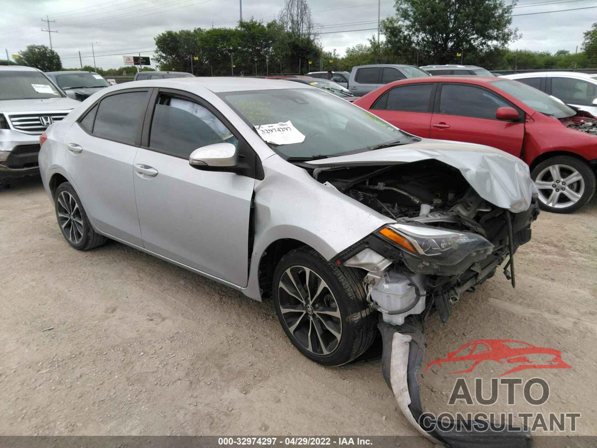 TOYOTA COROLLA 2018 - 5YFBURHE8JP743160