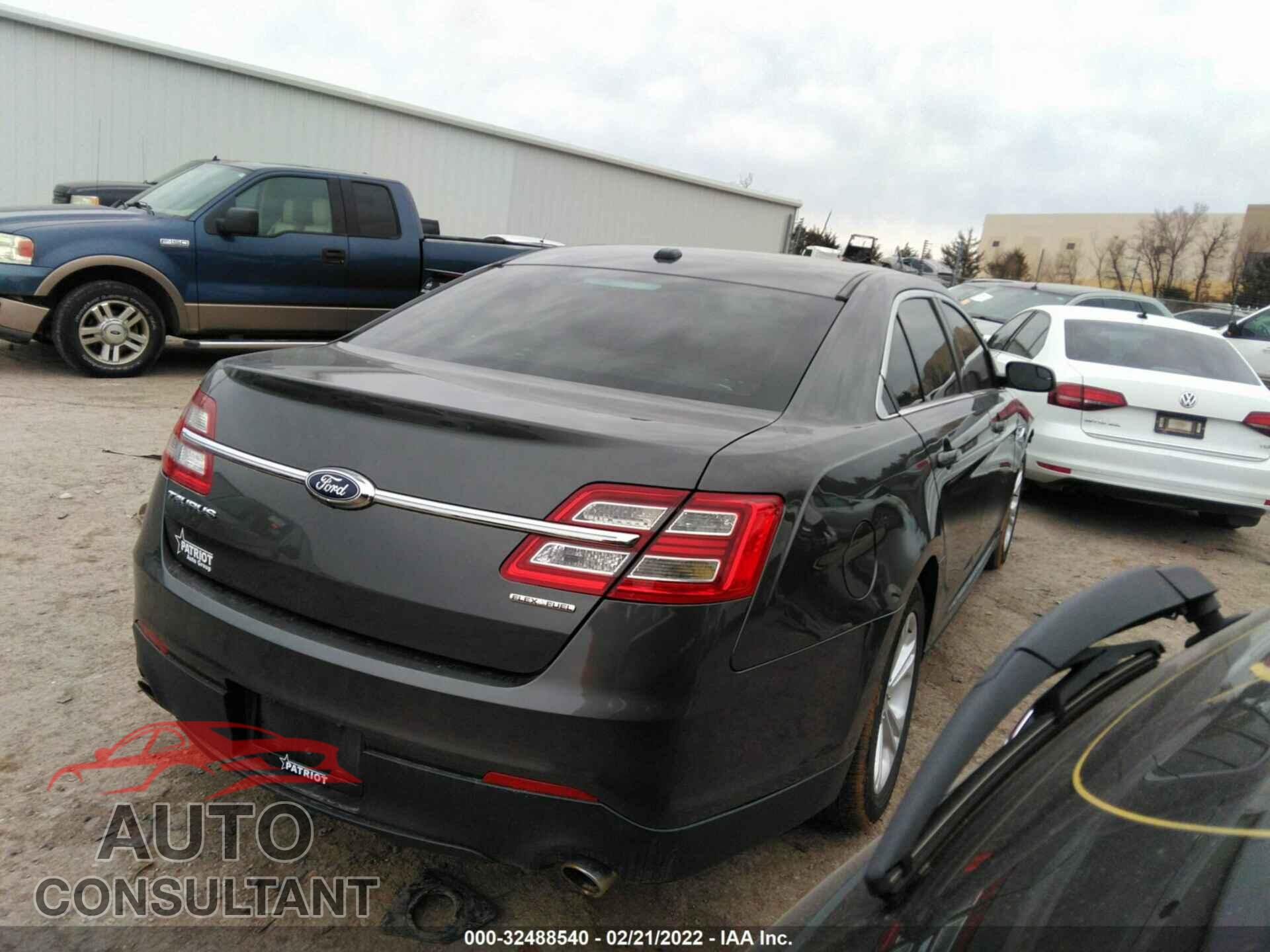 FORD TAURUS 2017 - 1FAHP2D86HG145286