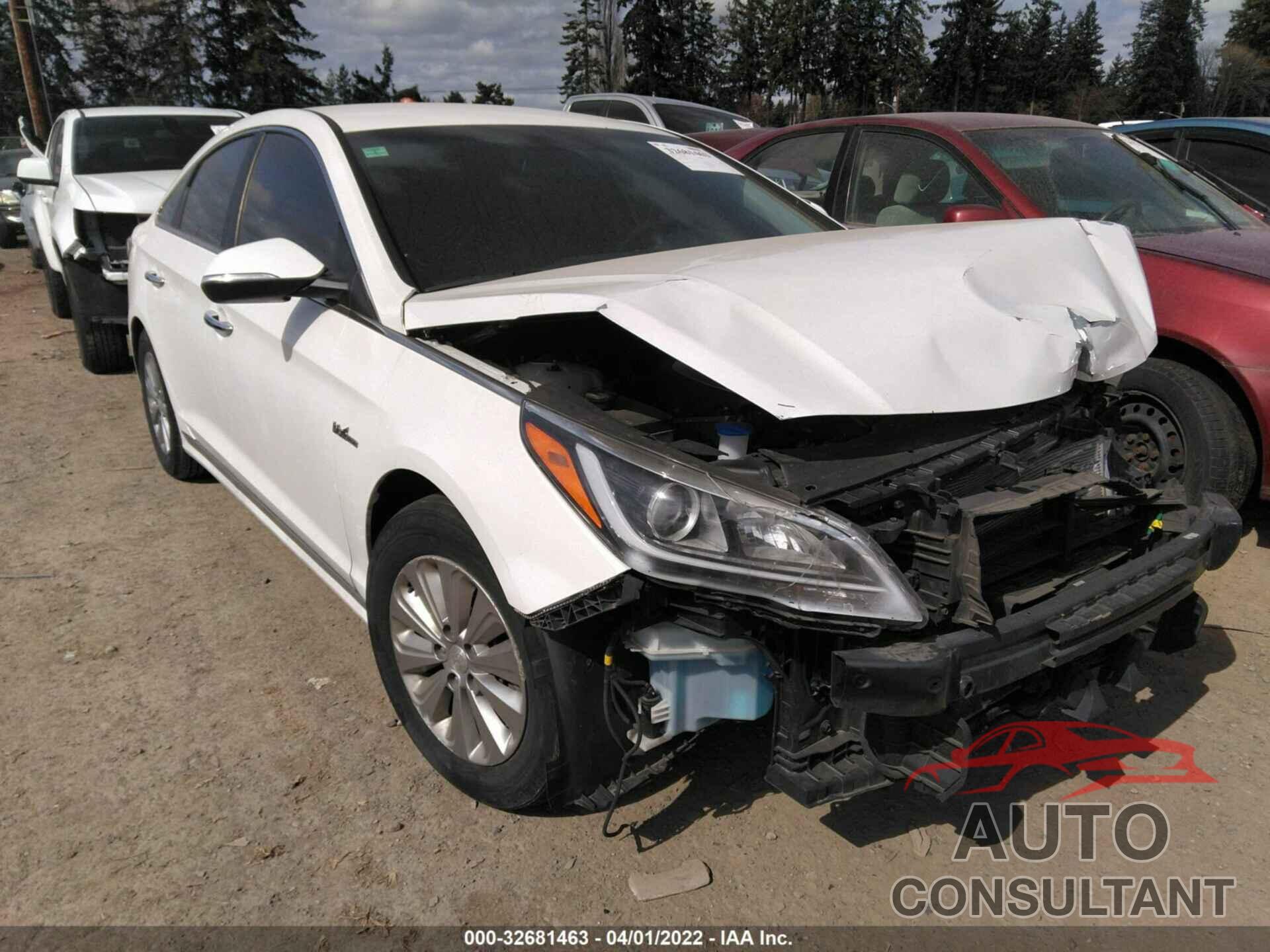 HYUNDAI SONATA HYBRID 2017 - KMHE24L10HA048658