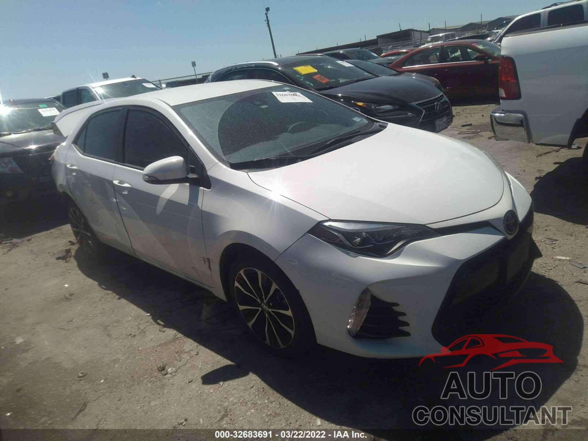 TOYOTA COROLLA 2018 - 5YFBURHE4JP800955