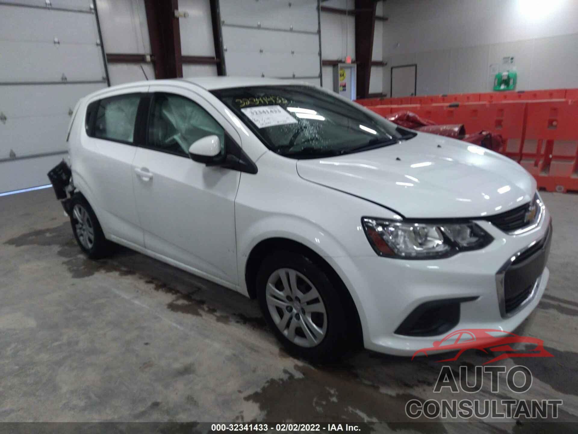 CHEVROLET SONIC 2017 - 1G1JG6SH2H4174719