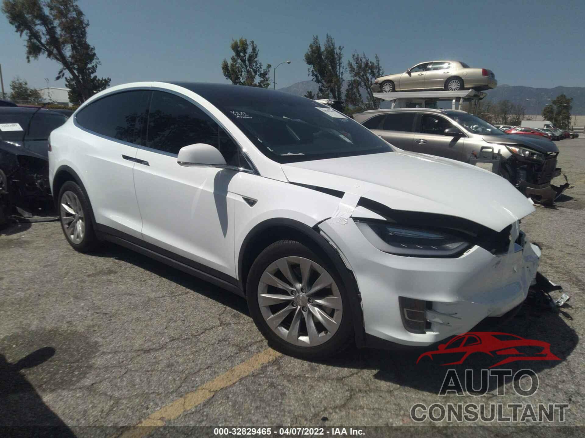 TESLA MODEL X 2016 - 5YJXCBE29GF020108