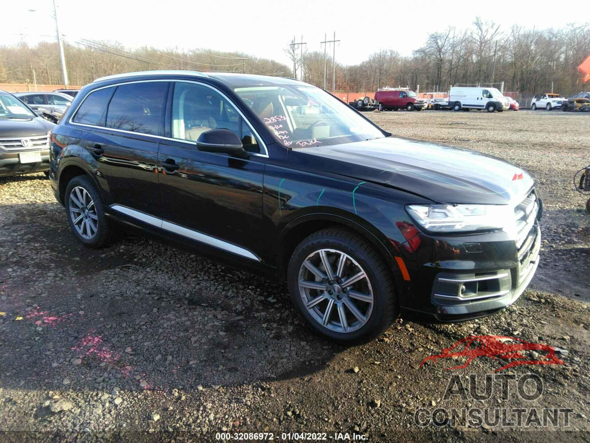 AUDI Q7 2018 - WA1VAAF76JD019766