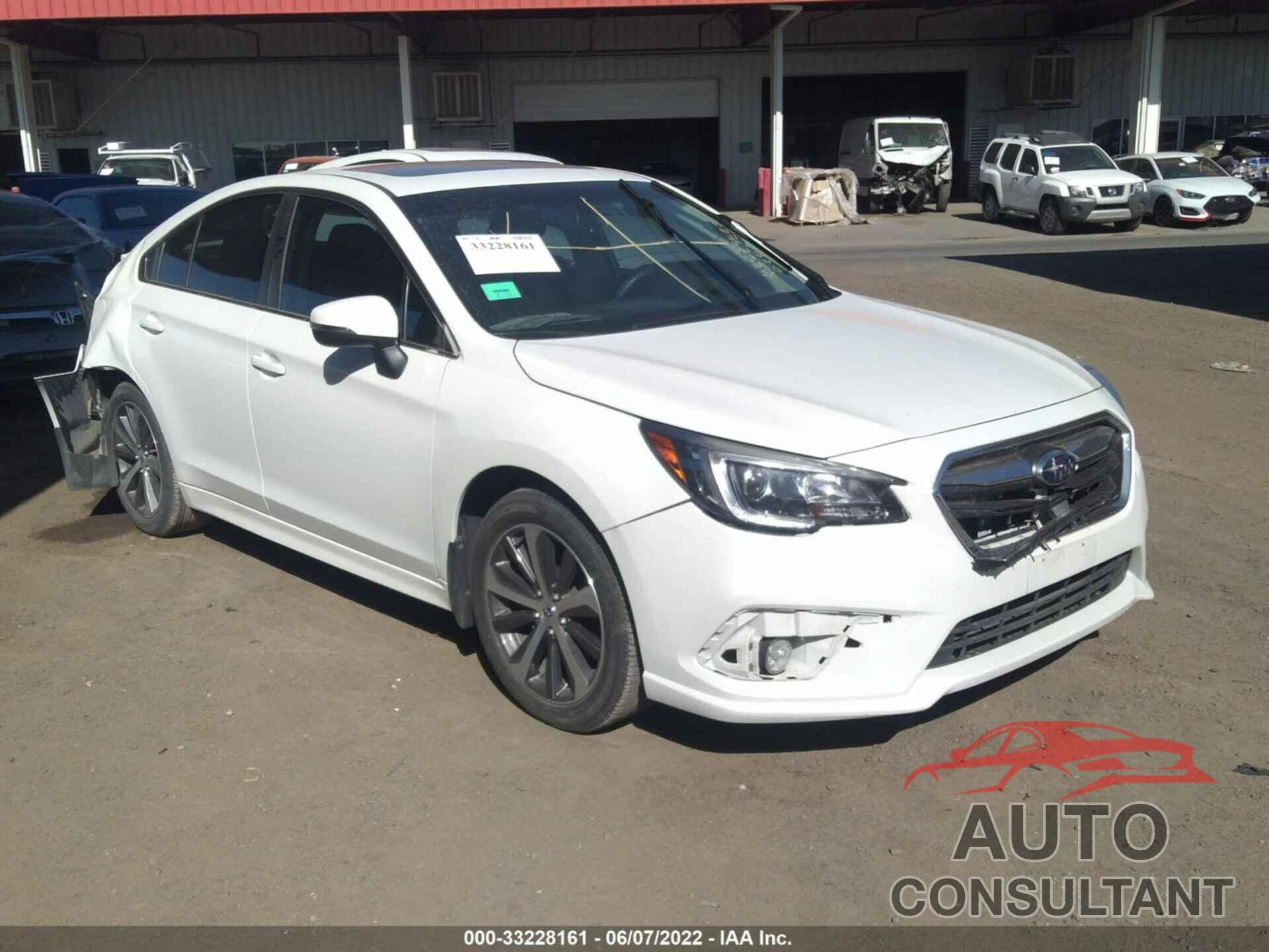 SUBARU LEGACY 2018 - 4S3BNAK69J3024606