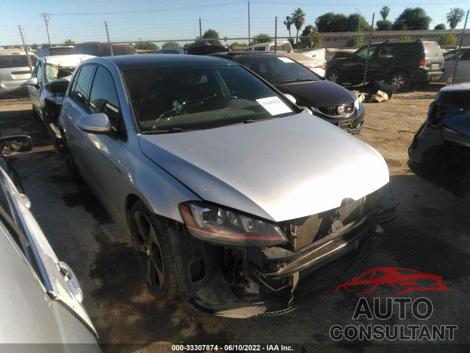 VOLKSWAGEN GOLF GTI 2017 - 3VW547AU4HM068585