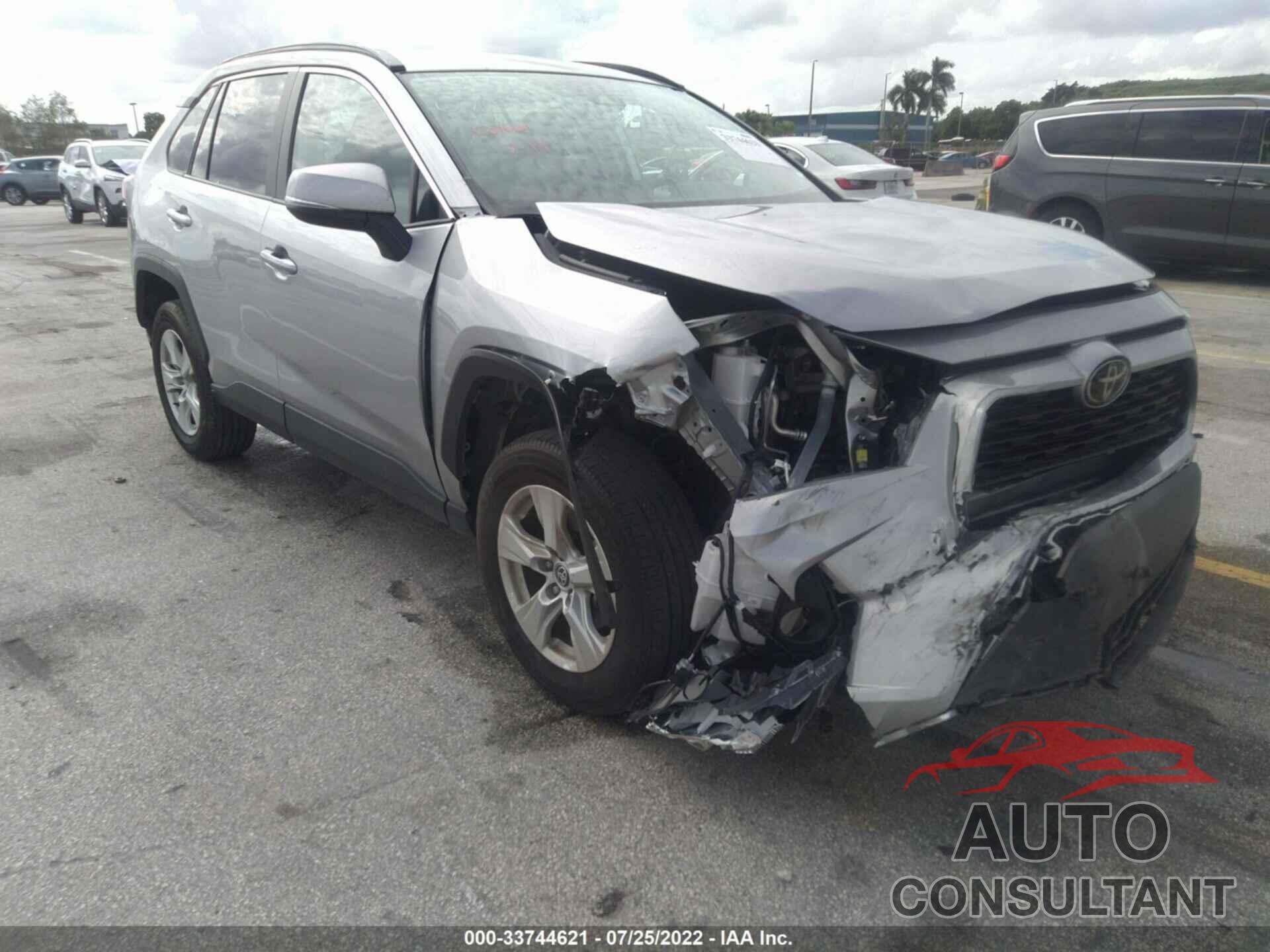 TOYOTA RAV4 2021 - 2T3P1RFV4MC197339