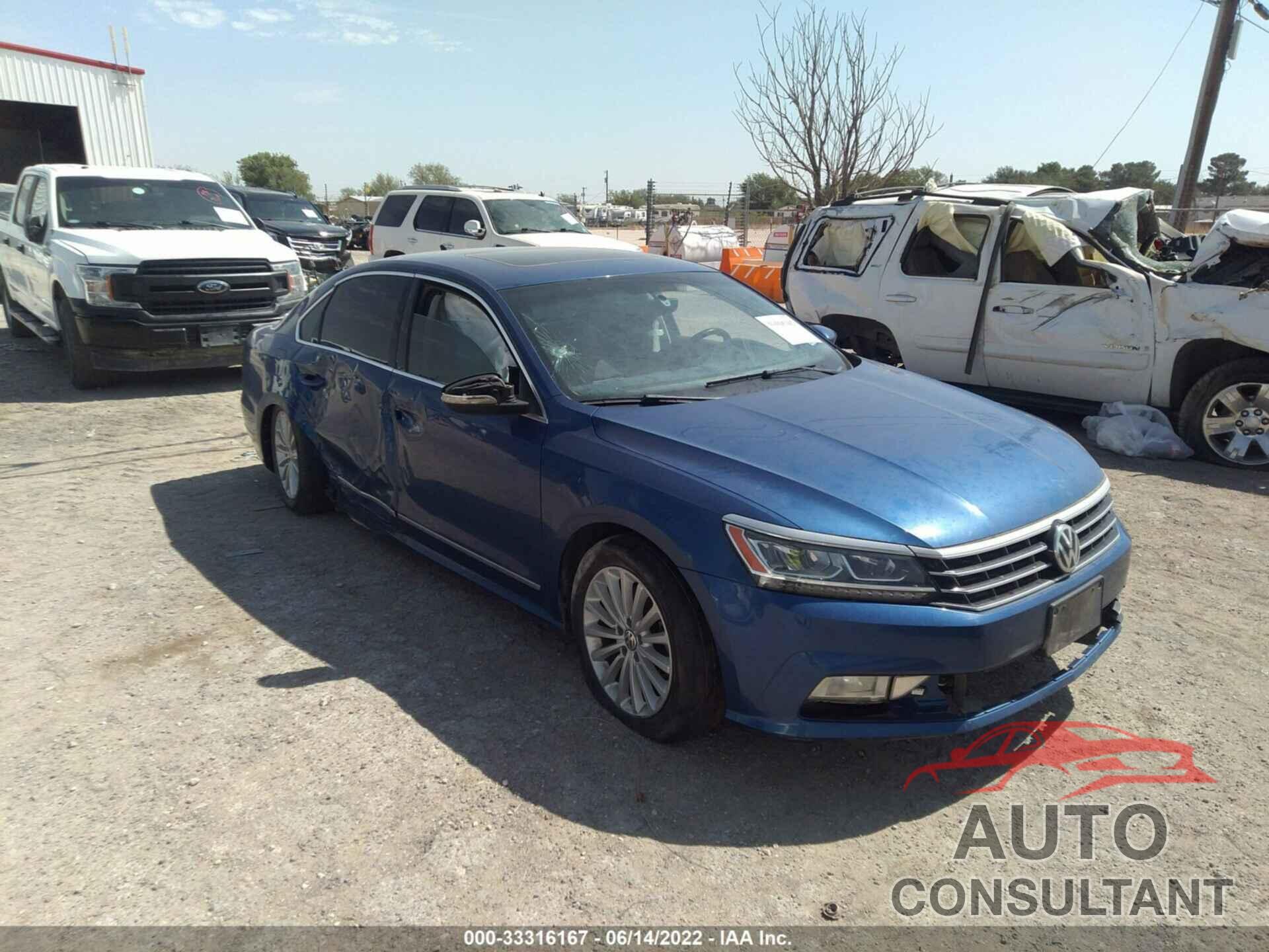 VOLKSWAGEN PASSAT 2017 - 1VWBT7A30HC024260