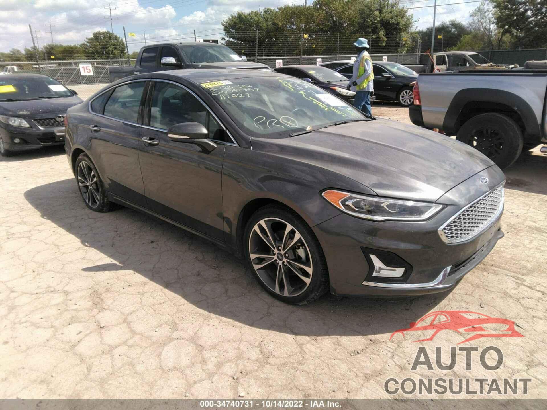 FORD FUSION 2020 - 3FA6P0D91LR117627