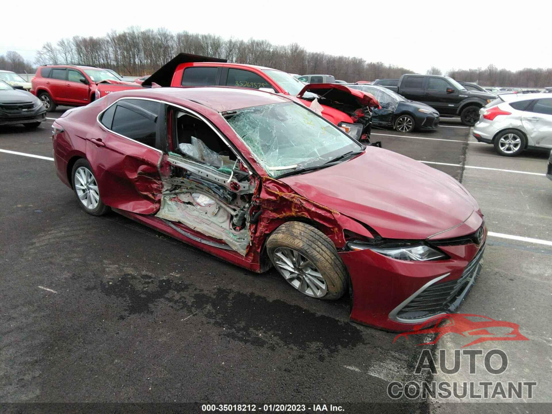 TOYOTA CAMRY 2021 - 4T1C11AK8MU474997