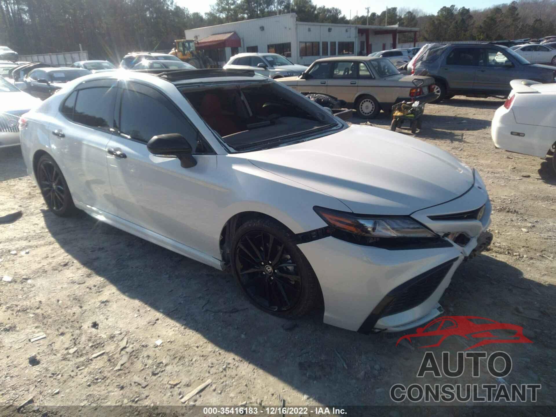 TOYOTA CAMRY 2022 - 4T1K61AK9NU022328