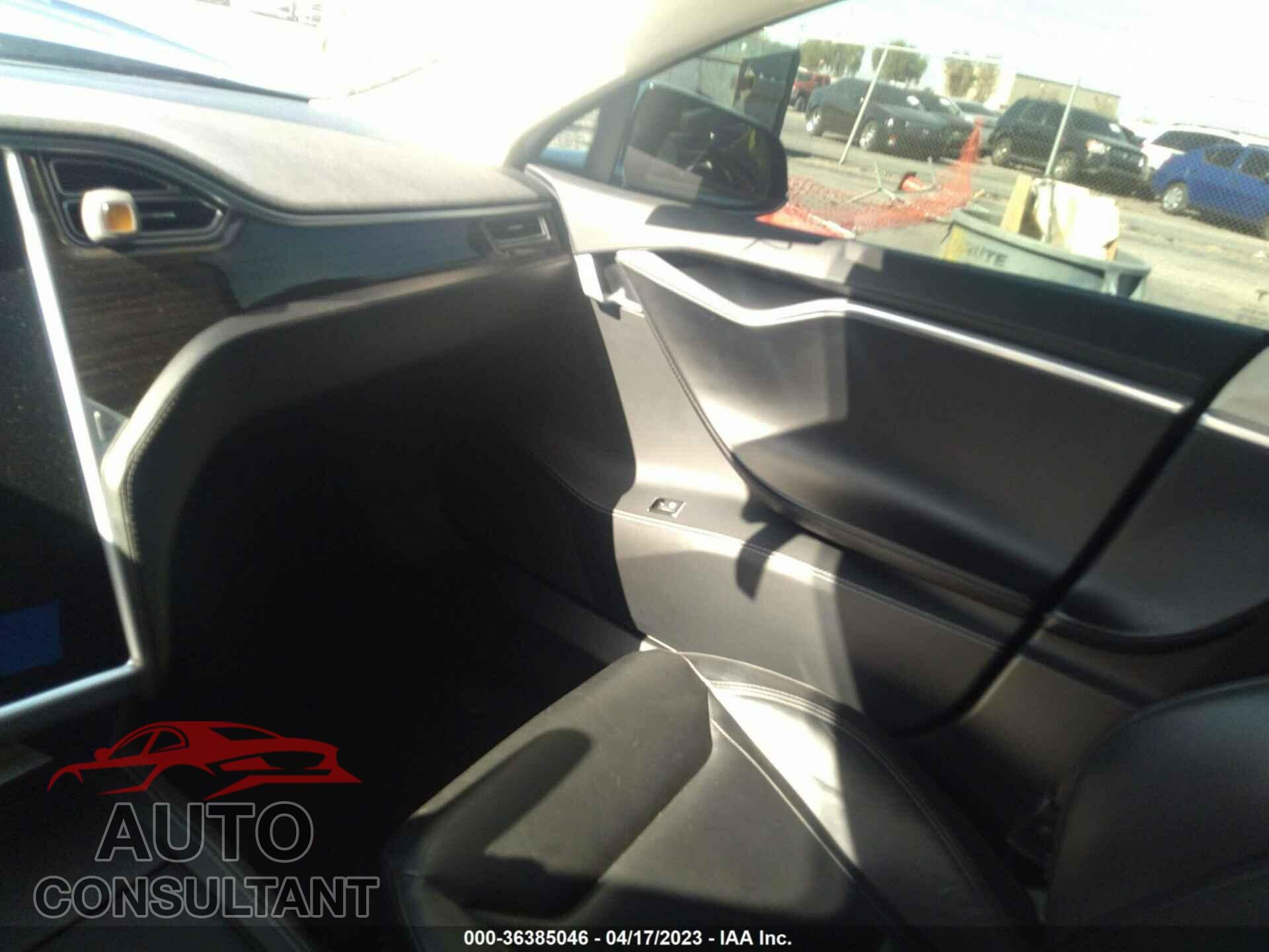 TESLA MODEL S 2015 - 5YJSA1S29FF086591