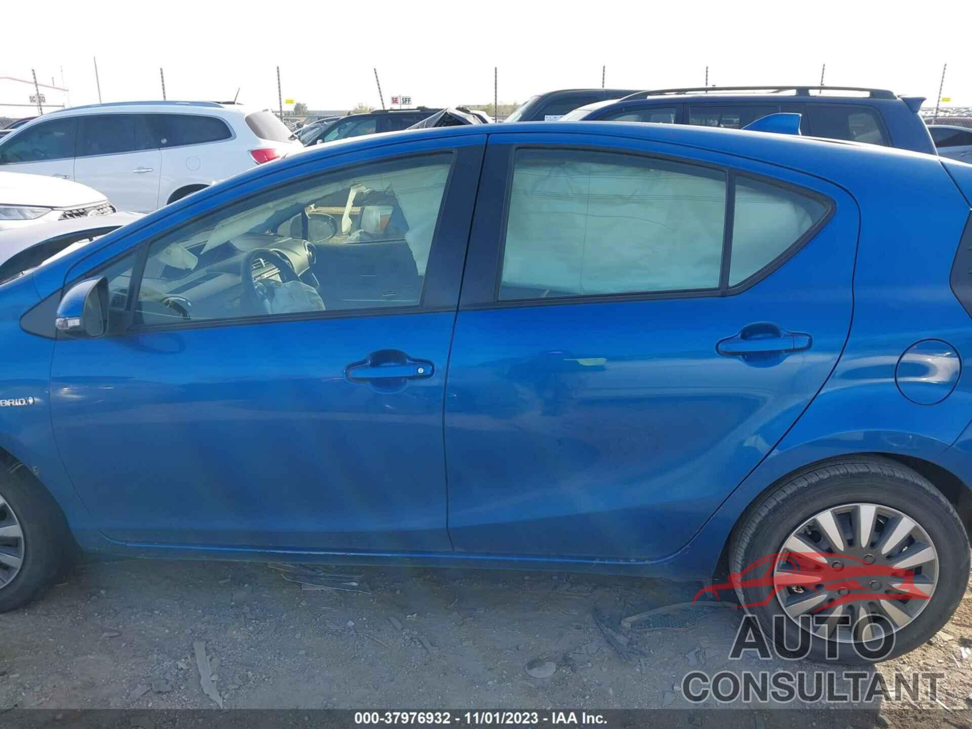 TOYOTA PRIUS C 2016 - JTDKDTB38G1135821