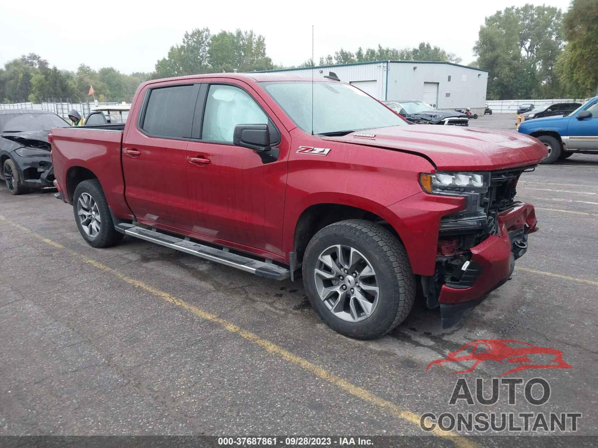 CHEVROLET SILVERADO 1500 2021 - 1GCUYEETXMZ154937