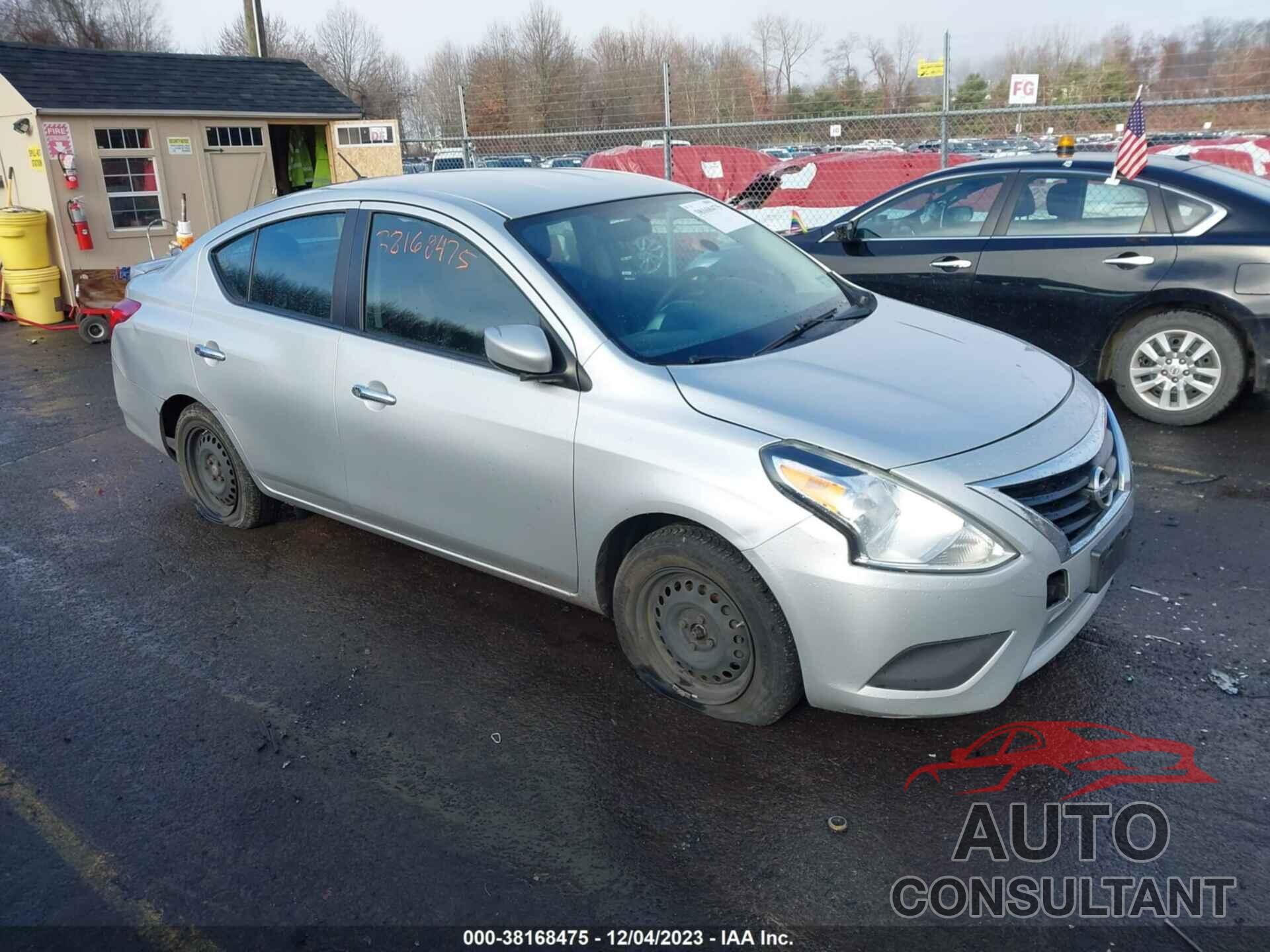 NISSAN VERSA 2015 - 3N1CN7AP2FL897842