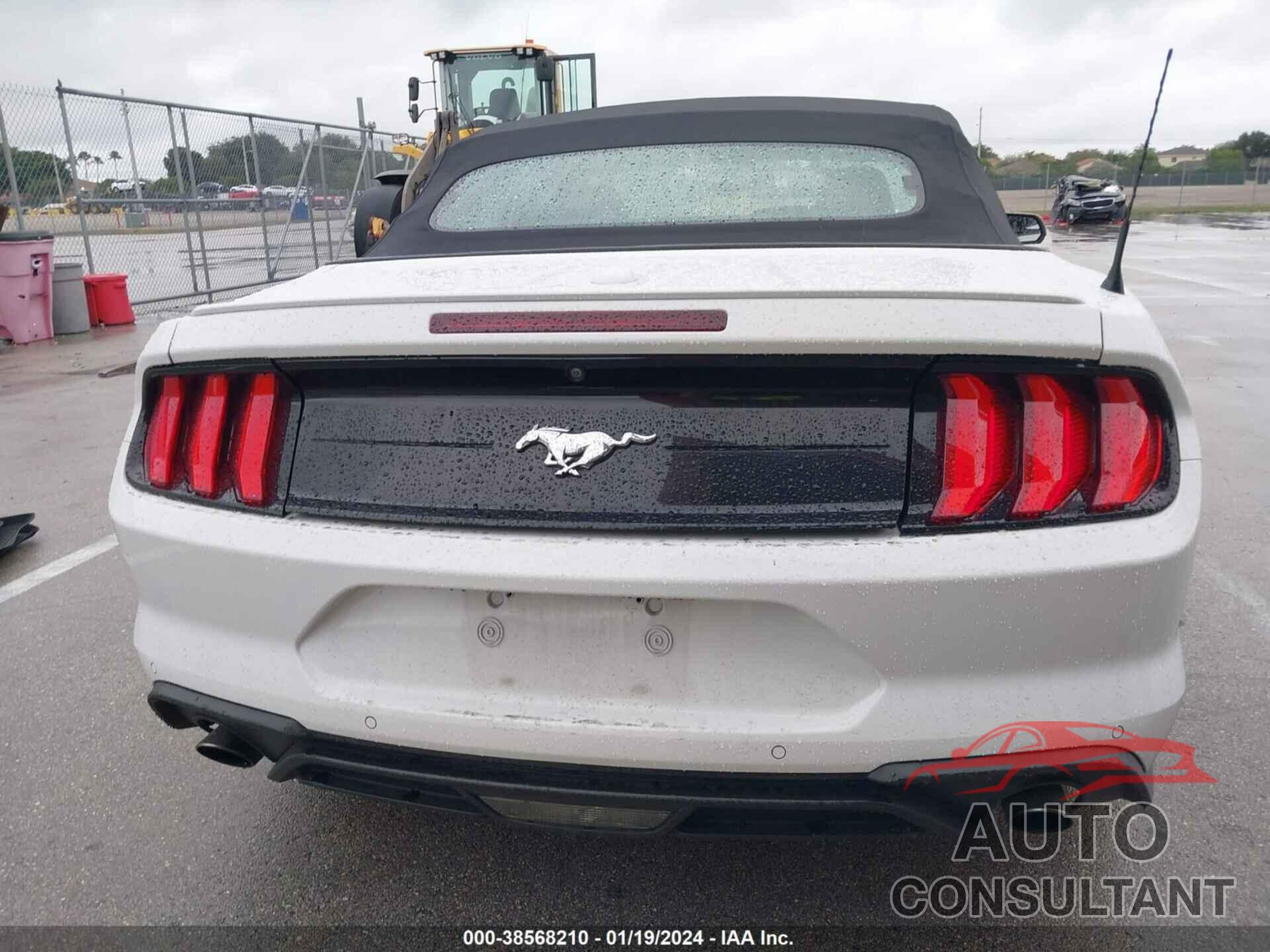 FORD MUSTANG 2018 - 1FATP8UH3J5157278