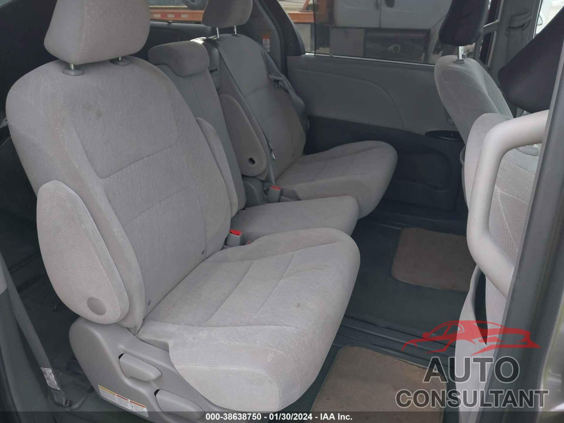 TOYOTA SIENNA 2017 - 5TDKZ3DC5HS852518