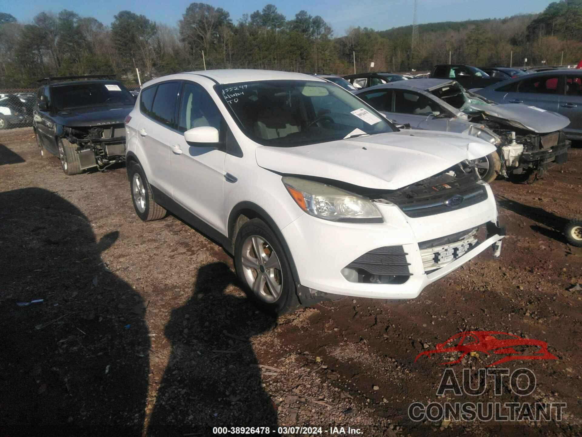 FORD ESCAPE 2016 - 1FMCU0G77GUA17901