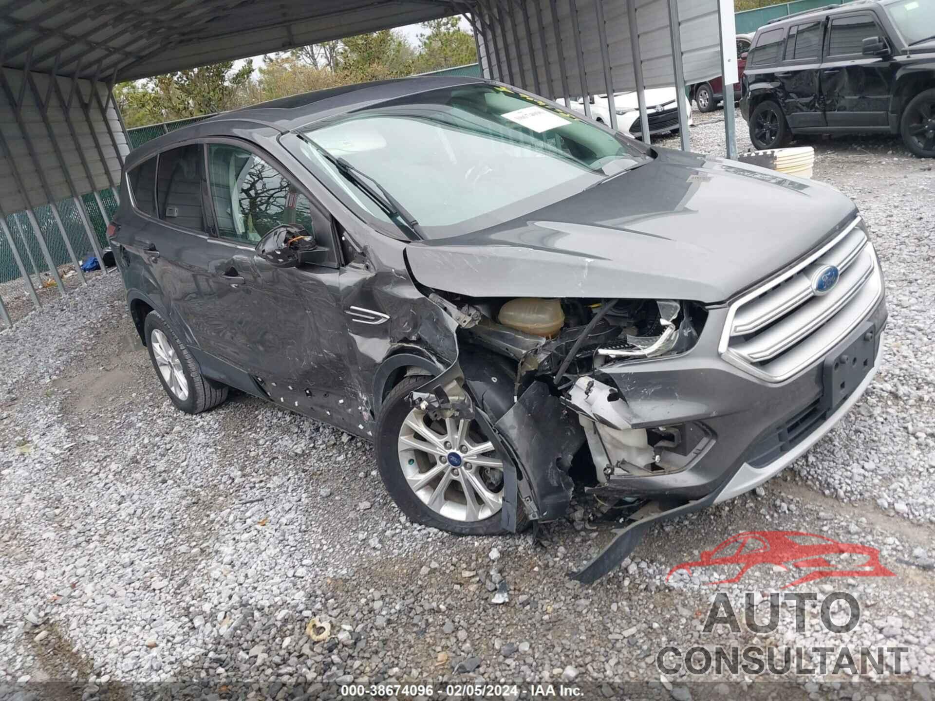 FORD ESCAPE 2017 - 1FMCU0G98HUB04404