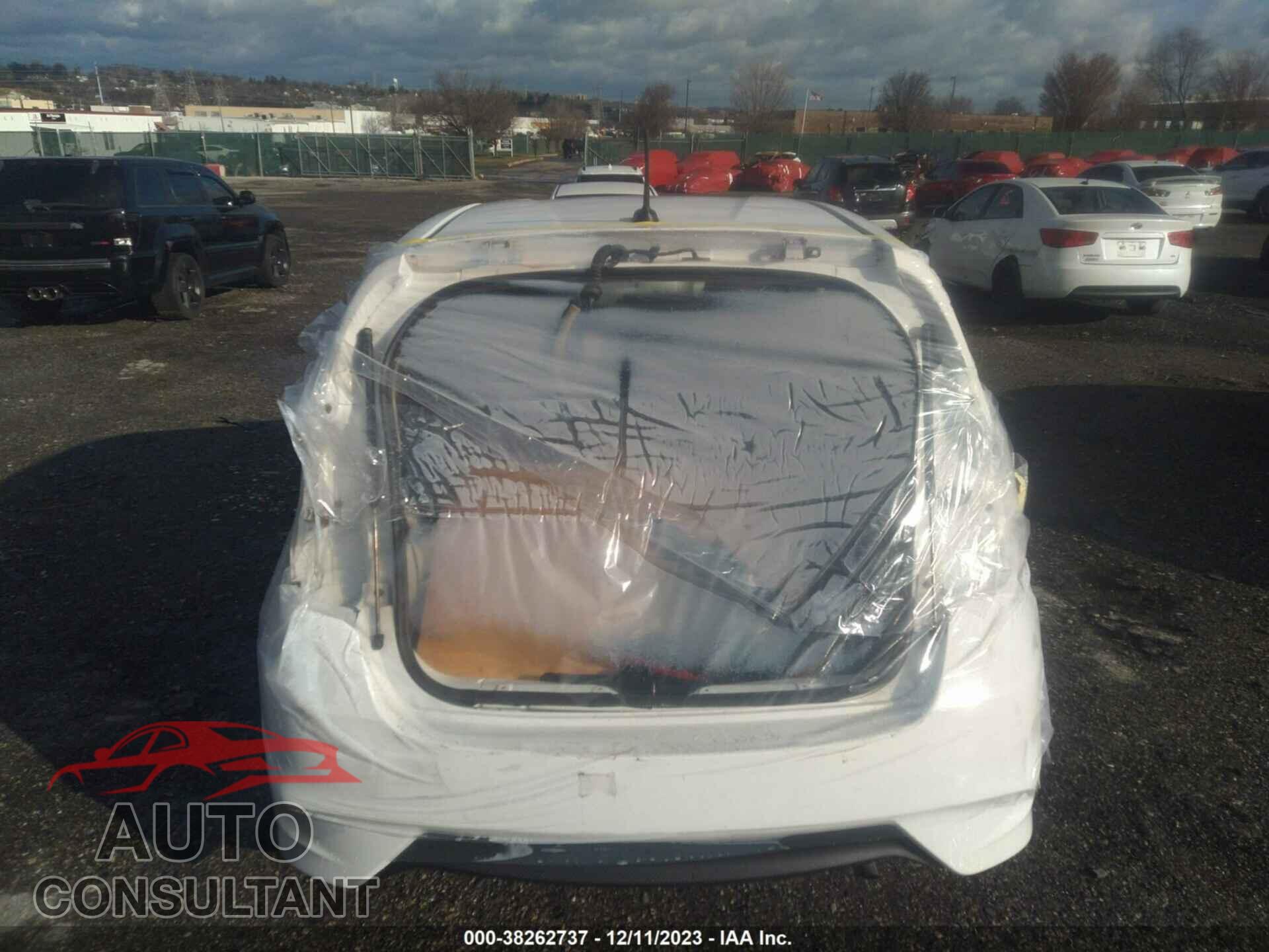 NISSAN VERSA NOTE 2017 - 3N1CE2CP1HL362875