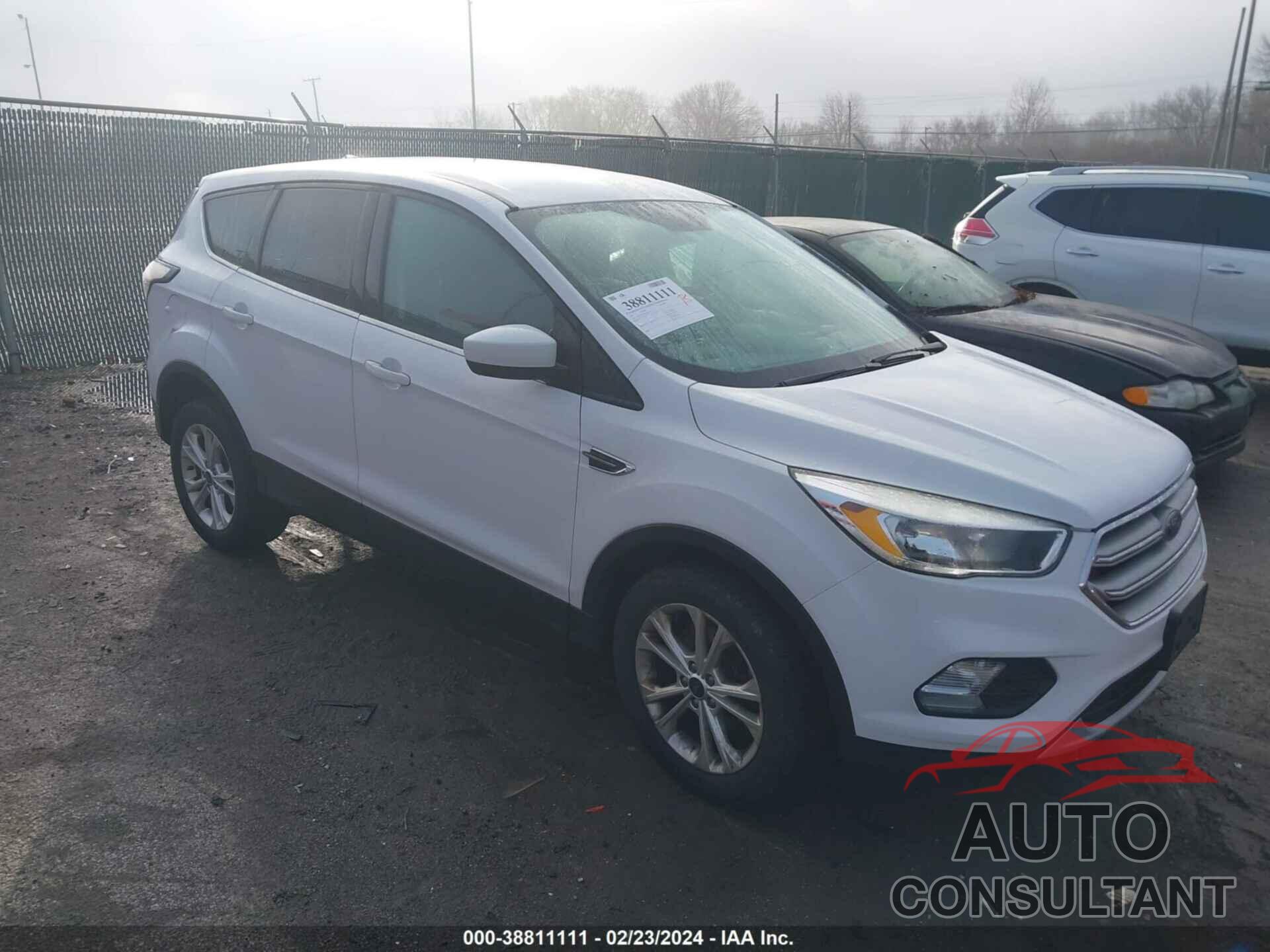 FORD ESCAPE 2017 - 1FMCU9GD9HUE88749