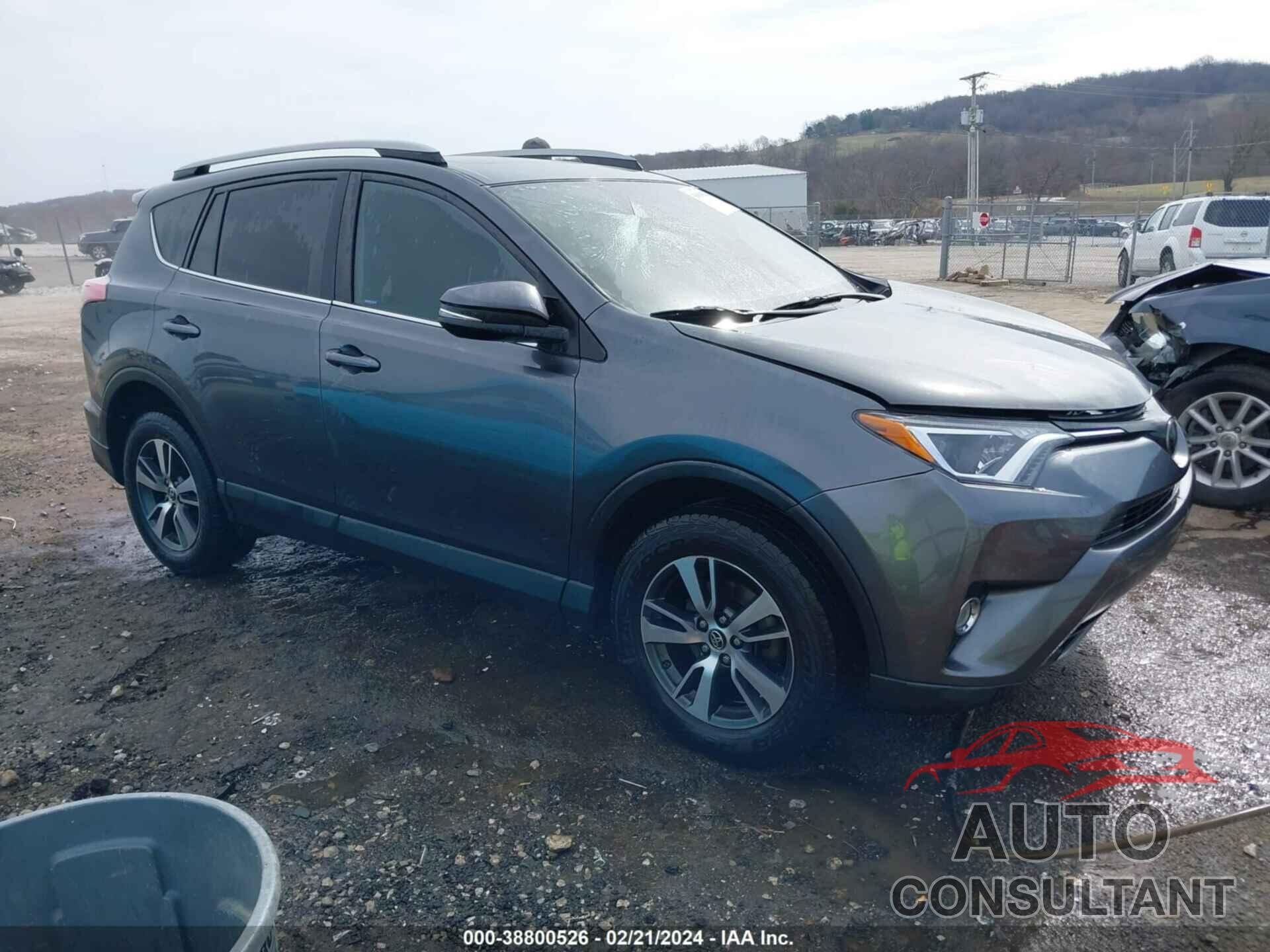 TOYOTA RAV4 2018 - 2T3RFREV4JW772111