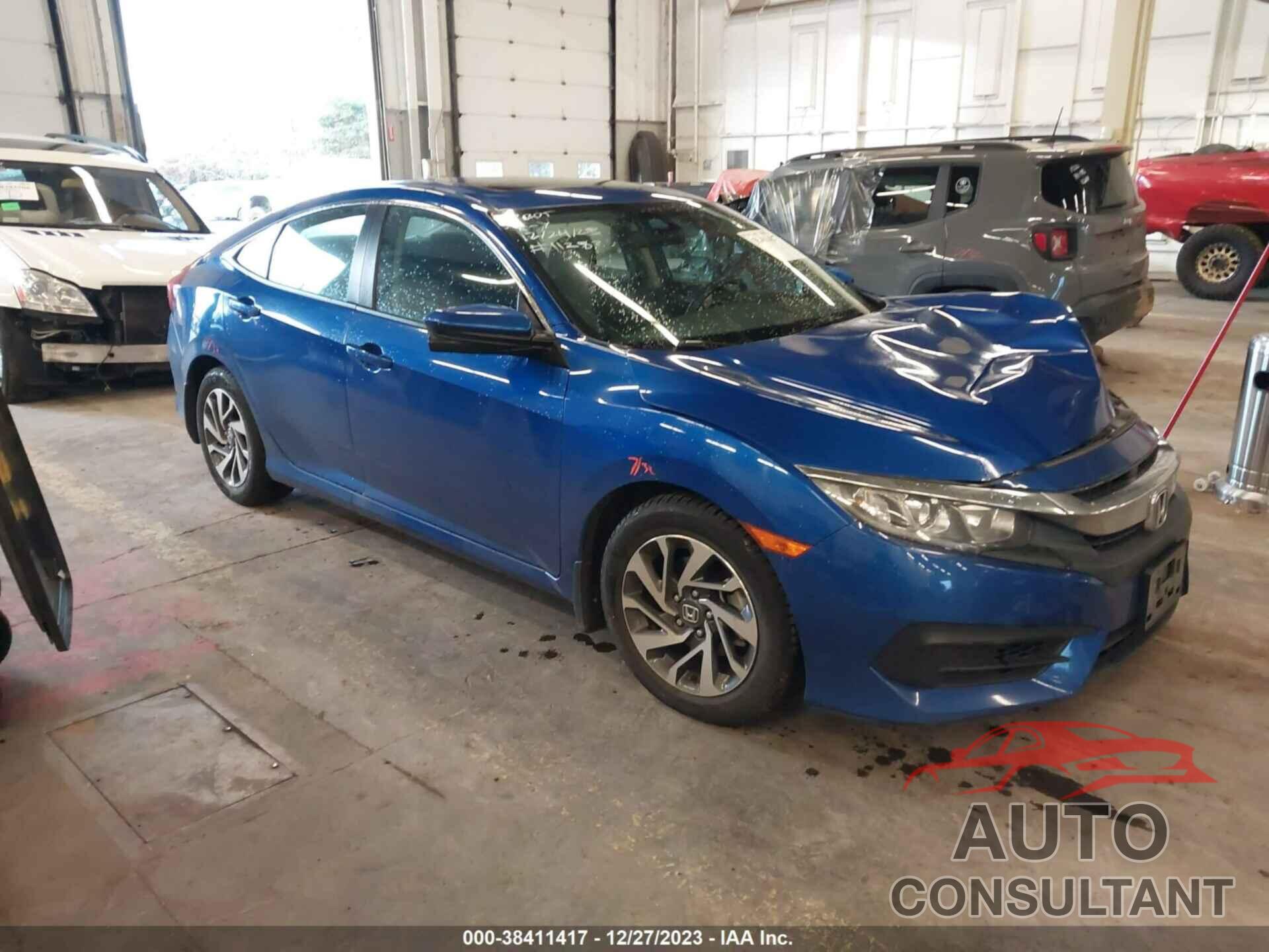 HONDA CIVIC 2018 - 2HGFC2F71JH544748