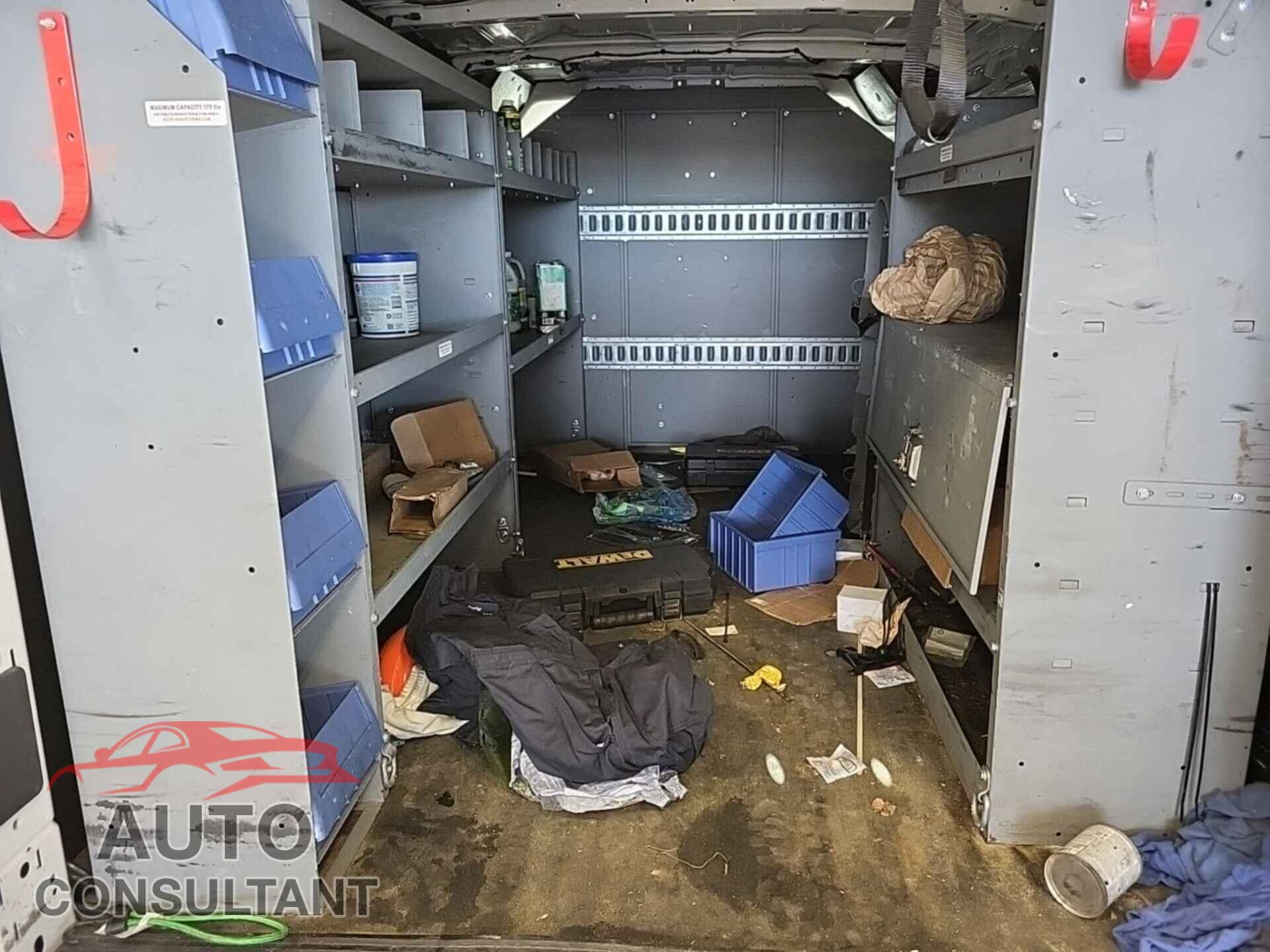 FORD TRANSIT-250 2017 - 1FTYR1YM2HKB36412