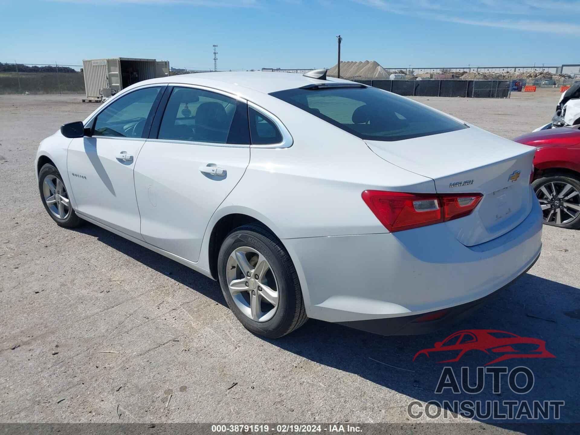 CHEVROLET MALIBU 2018 - 1G1ZB5ST6JF294033