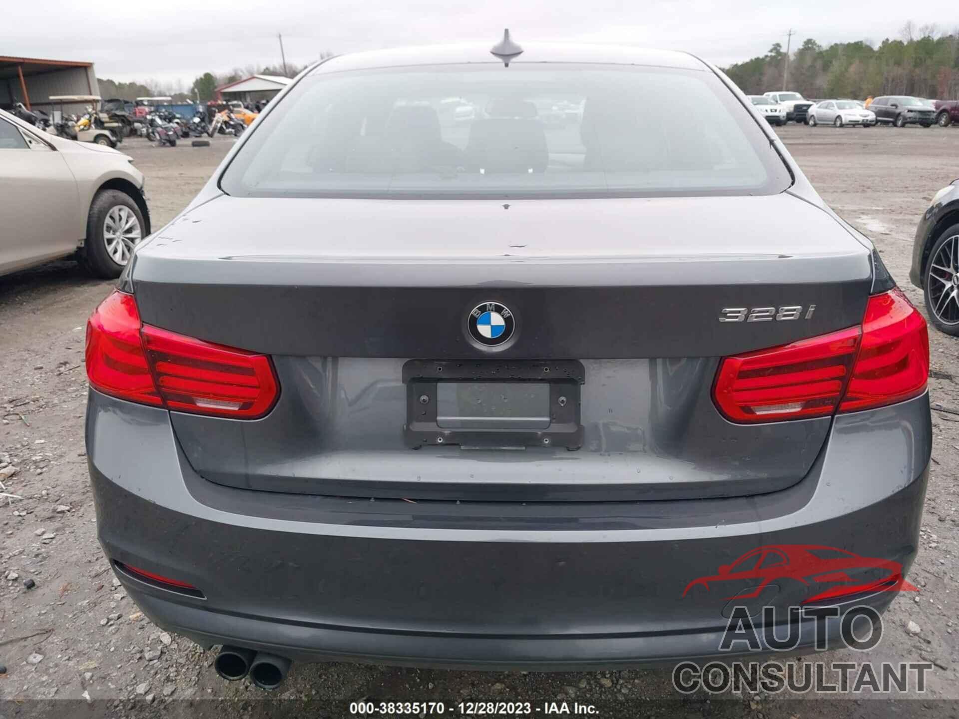 BMW 328I 2016 - WBA8E9C54GK646816