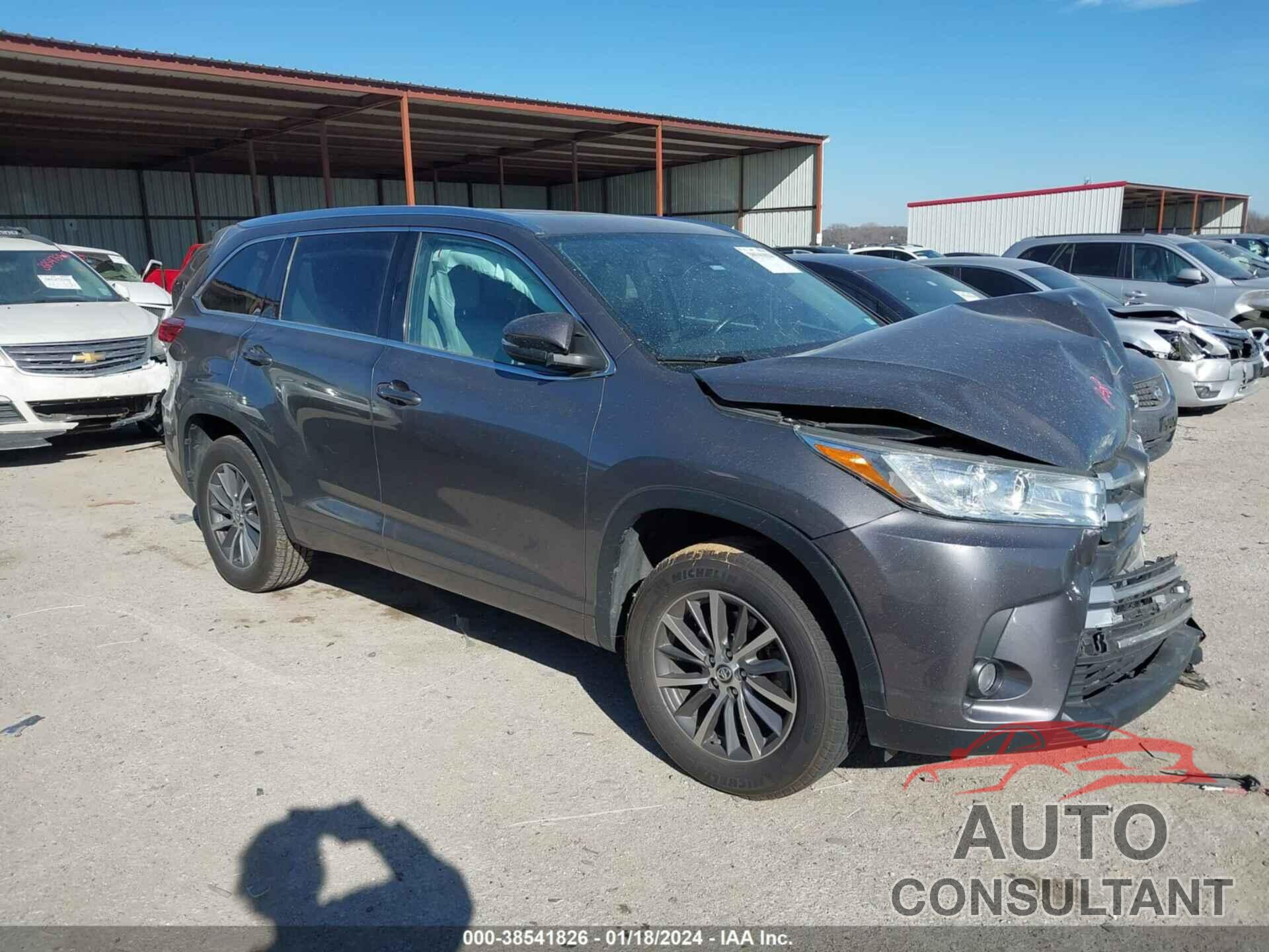 TOYOTA HIGHLANDER 2018 - 5TDKZRFH1JS285449