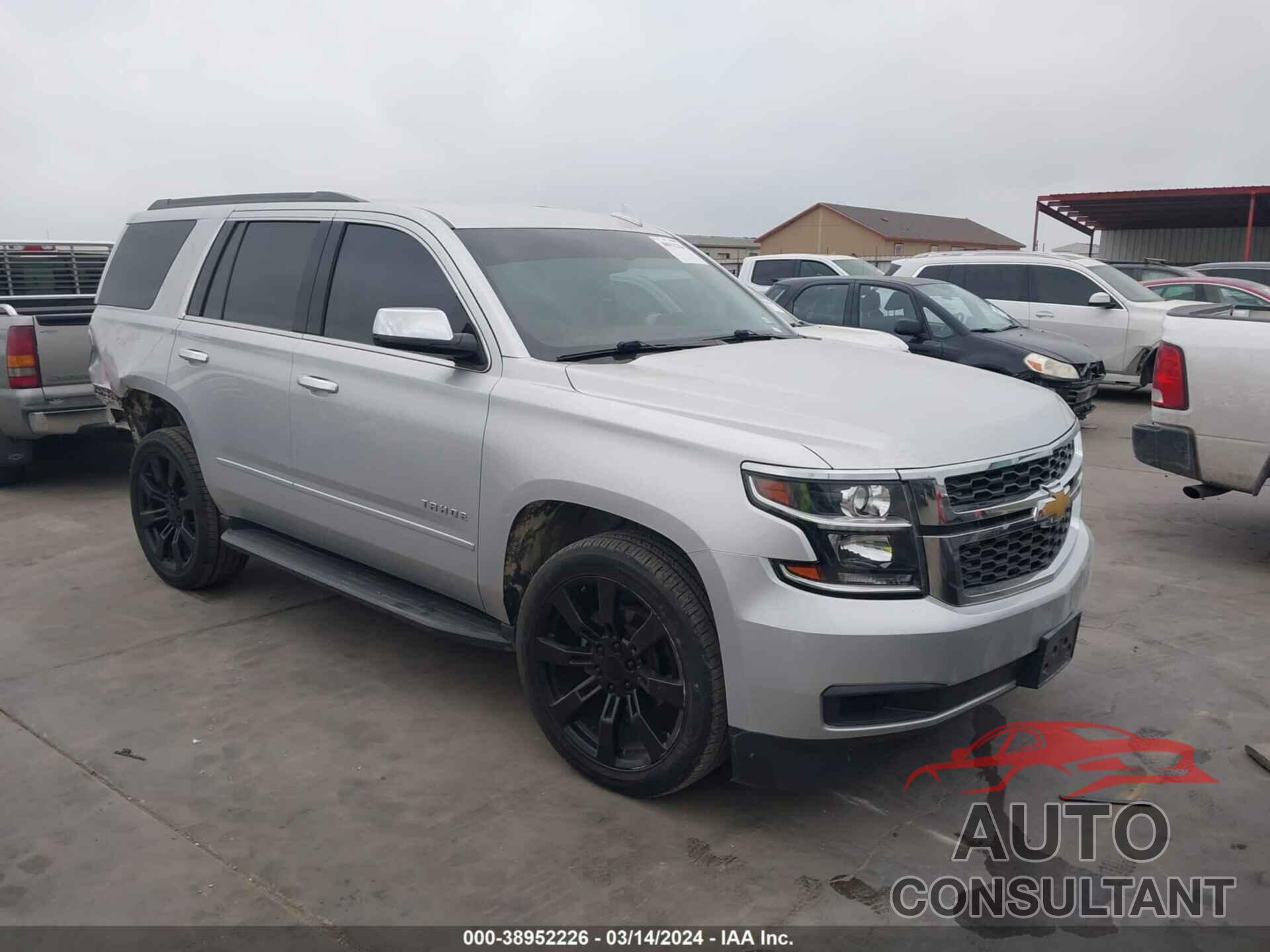 CHEVROLET TAHOE 2018 - 1GNSCAKC2JR343491