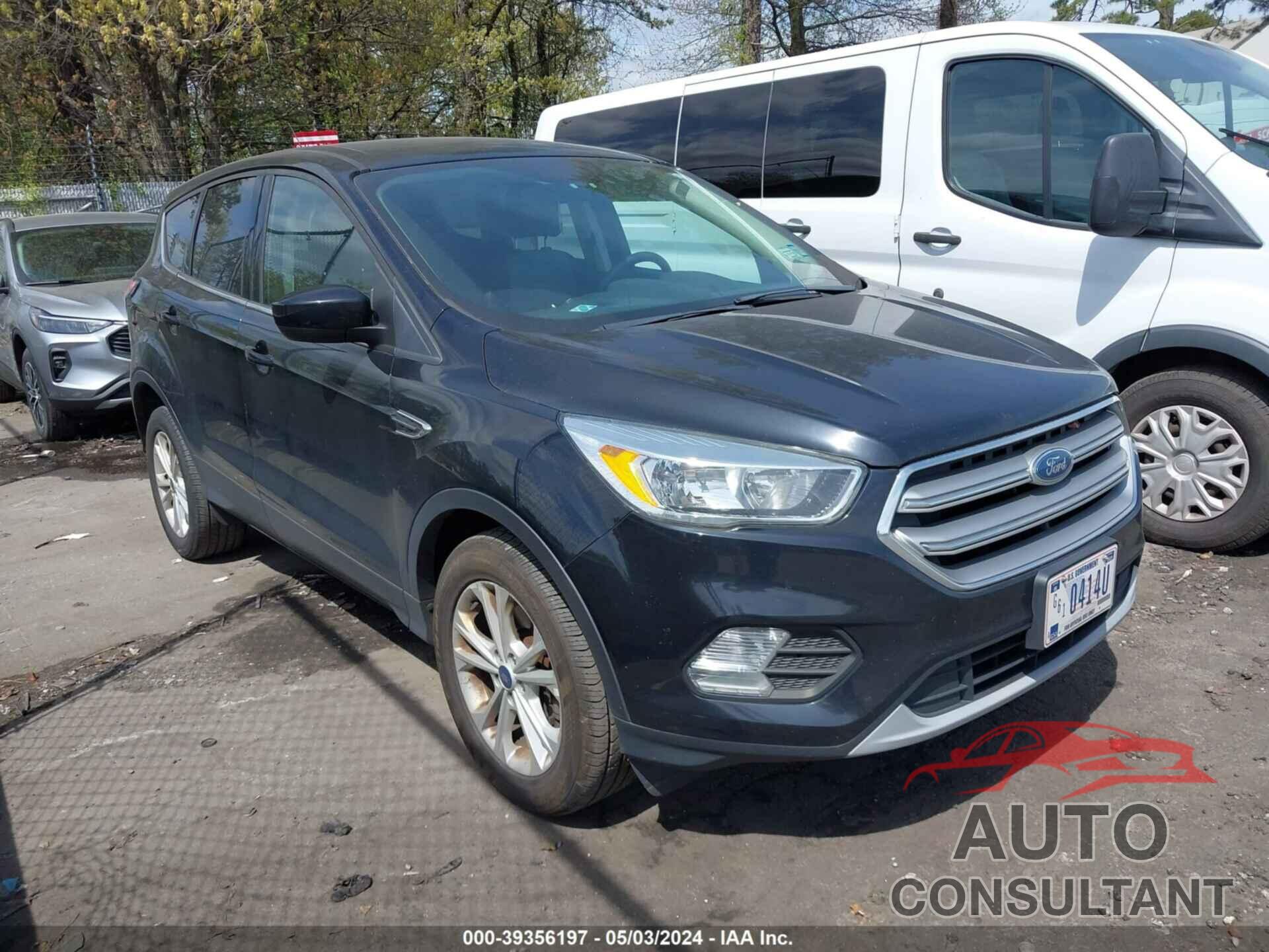 FORD ESCAPE 2017 - 1FMCU9GD7HUD68366